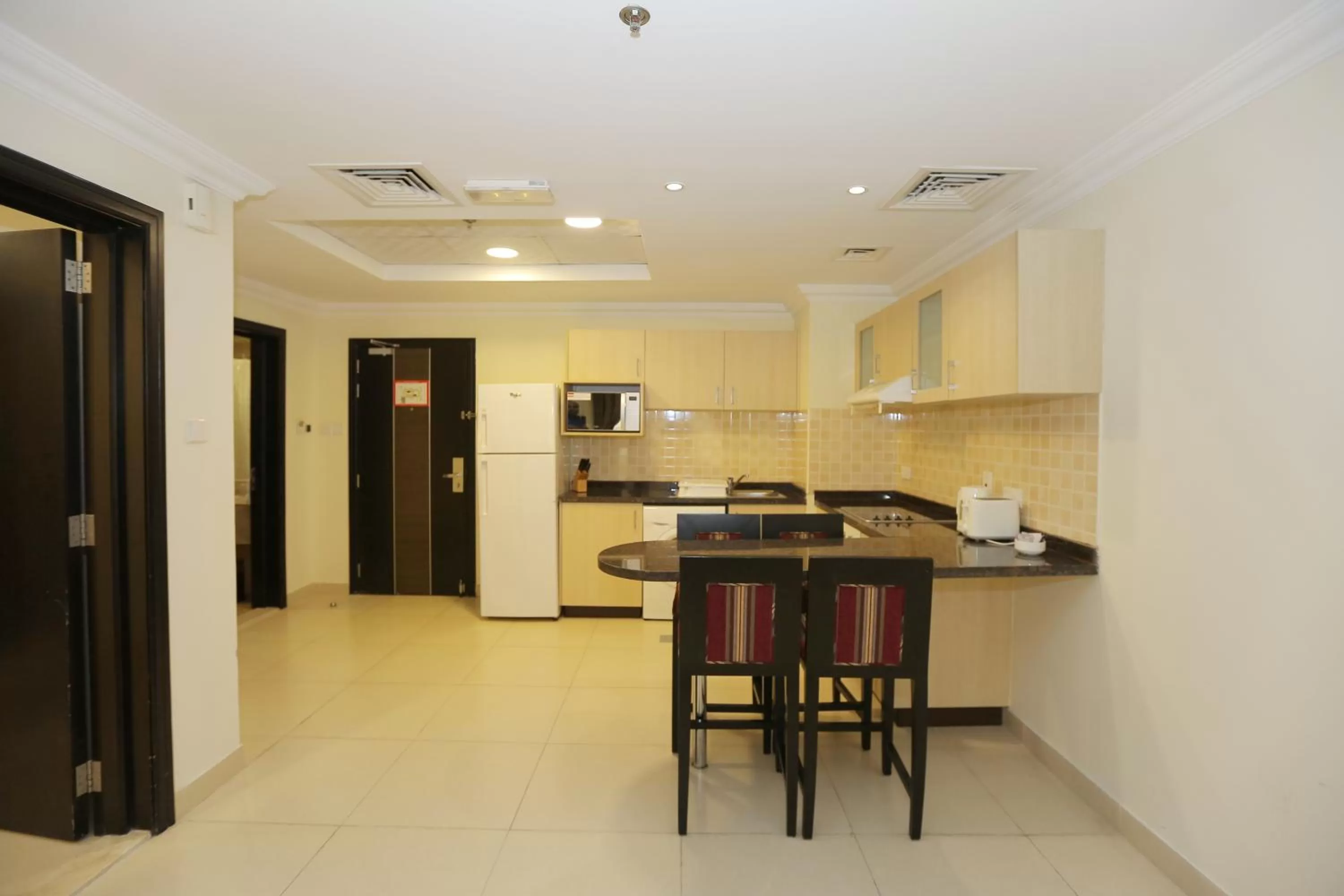 Kitchen or kitchenette in Ivory Grand Hotel Apartments