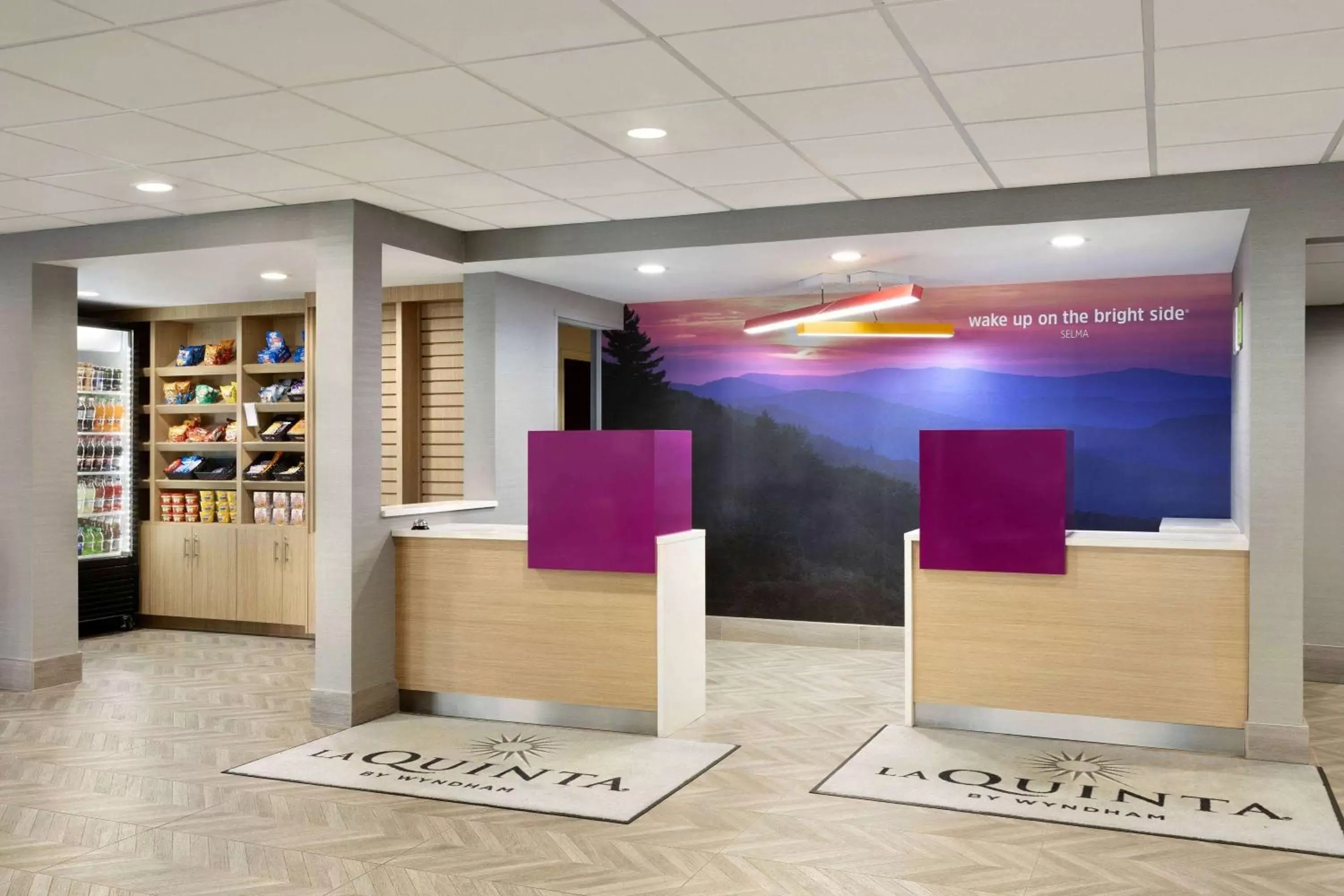 Lobby or reception in La Quinta Inn & Suites by Wyndham Selma/Smithfield I-95 Lobby or reception in La Quinta Inn & Suites by Wyndham Selma/Smithfield I-95