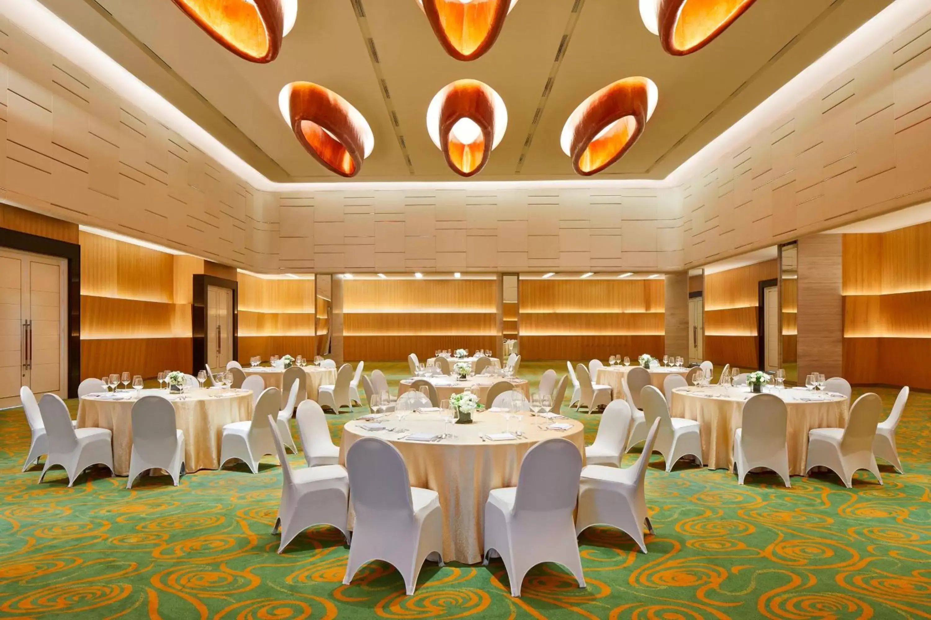Meeting/conference room, Banquet Facilities in Fairfield by Marriott Surabaya