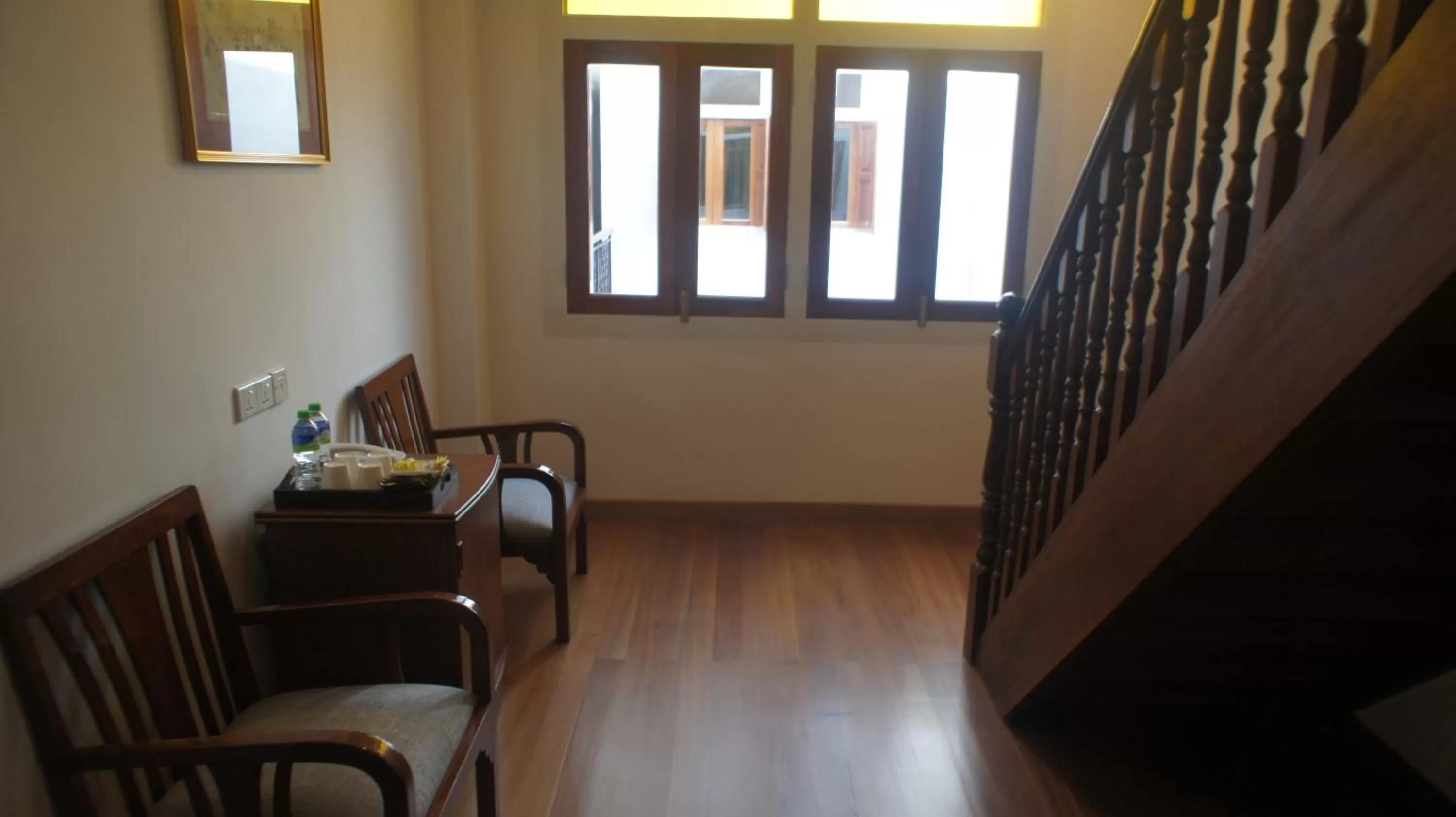 Seating area in Heeren Straits Hotel