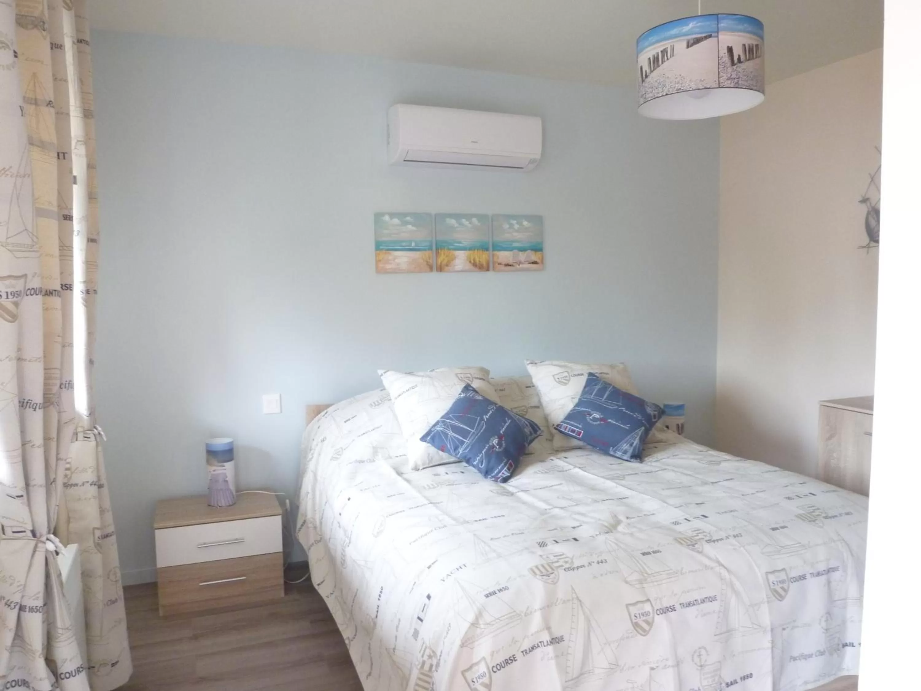 Bed in Chez Augustin