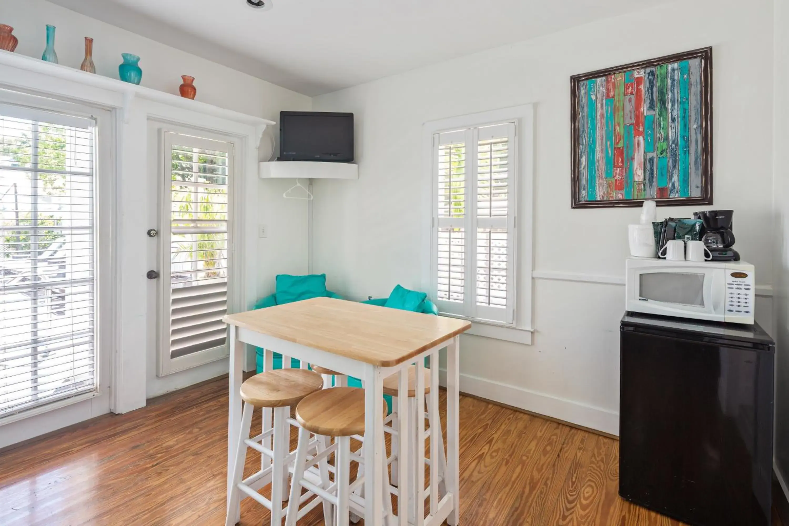 Dining Area in Wicker Guesthouse