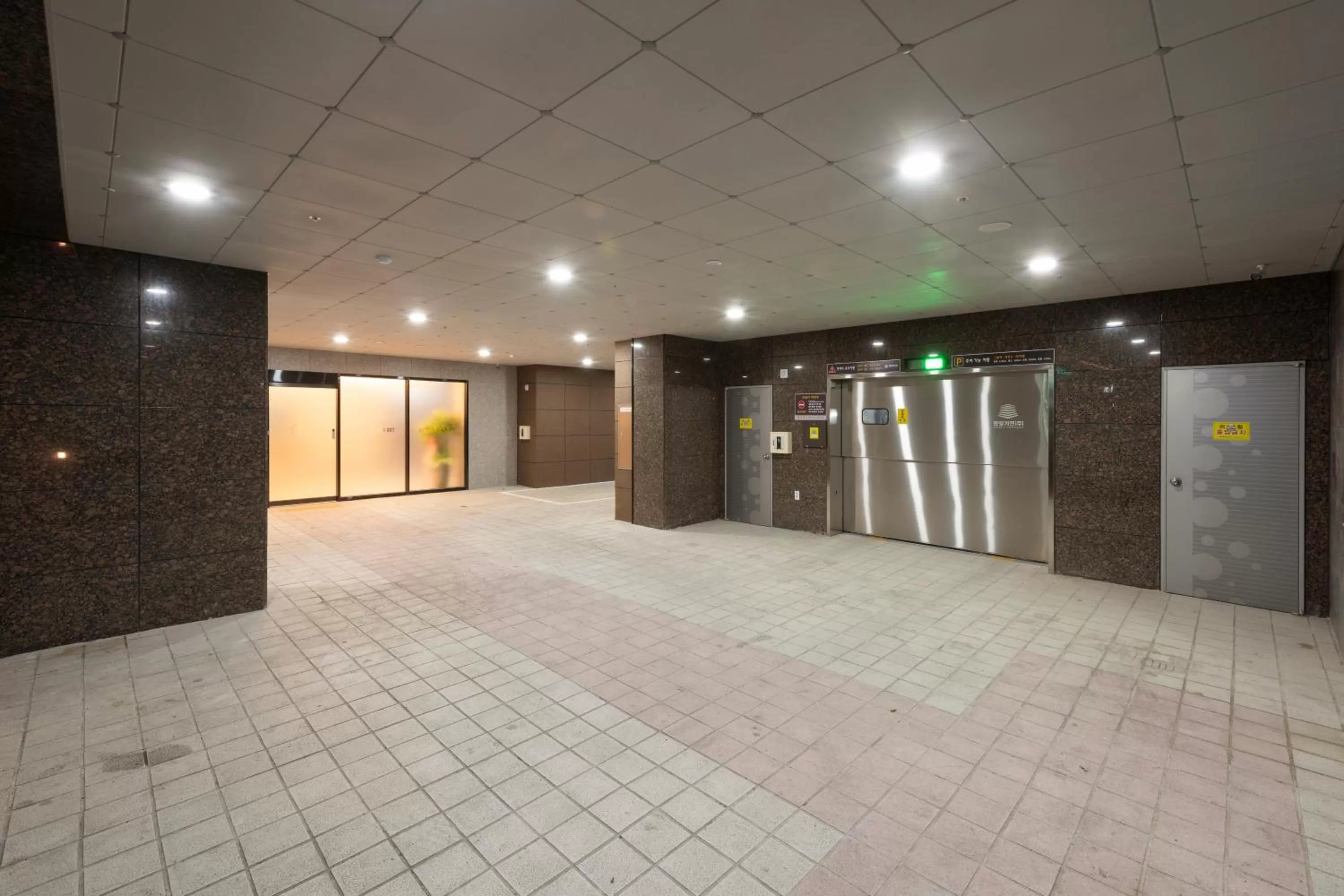 Lobby or reception in Seomyeon Brown-dot hotel Gold