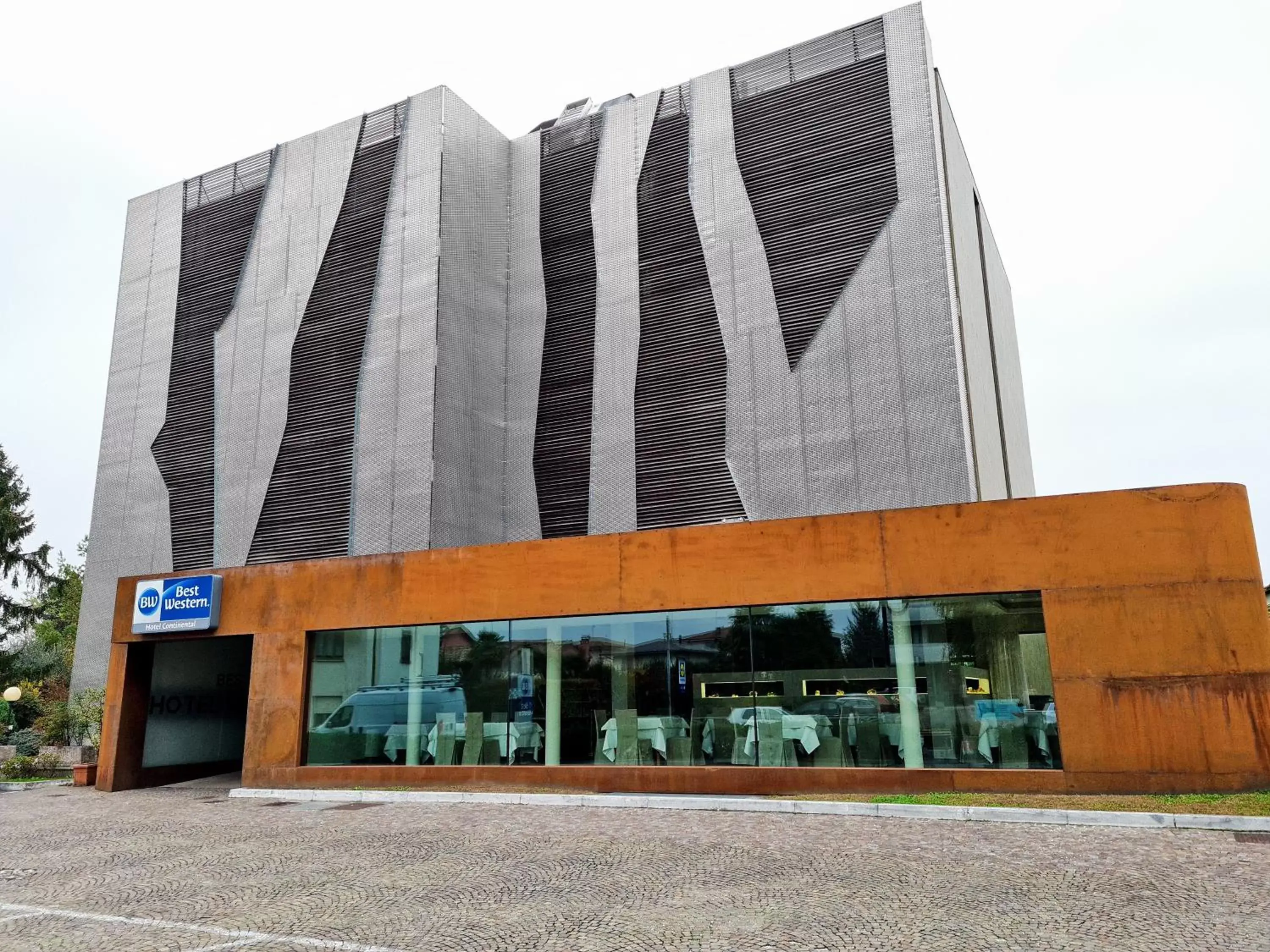 Facade/entrance in Best Western Hotel Continental Facade/entrance in Best Western Hotel Continental