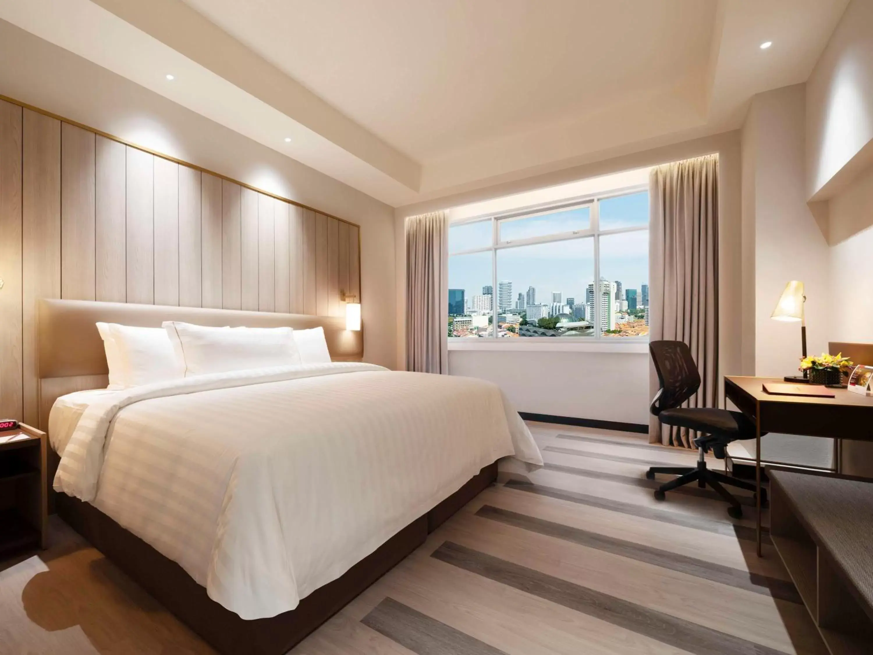 Bedroom, Bed in Novotel Singapore on Kitchener