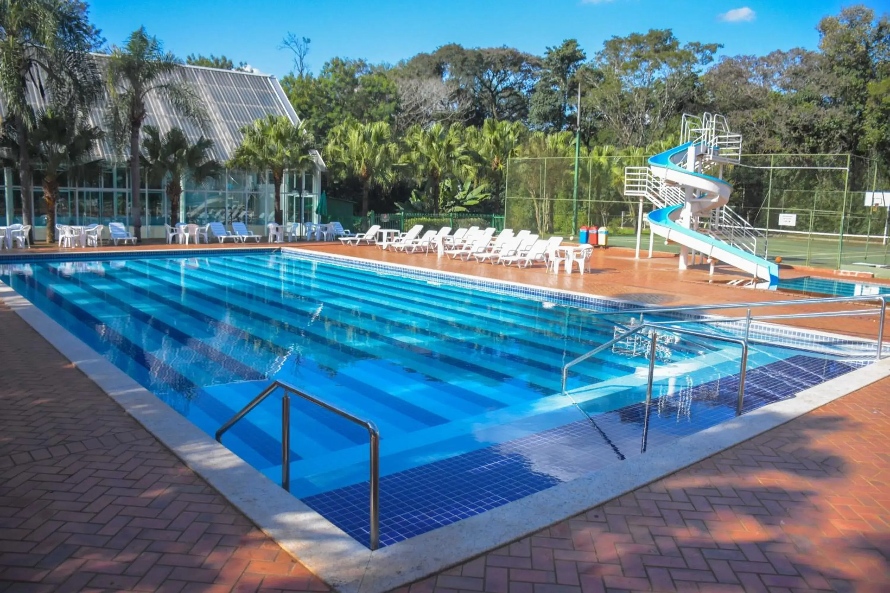 Landmark view, Swimming Pool in Nacional Inn Foz do Iguacu