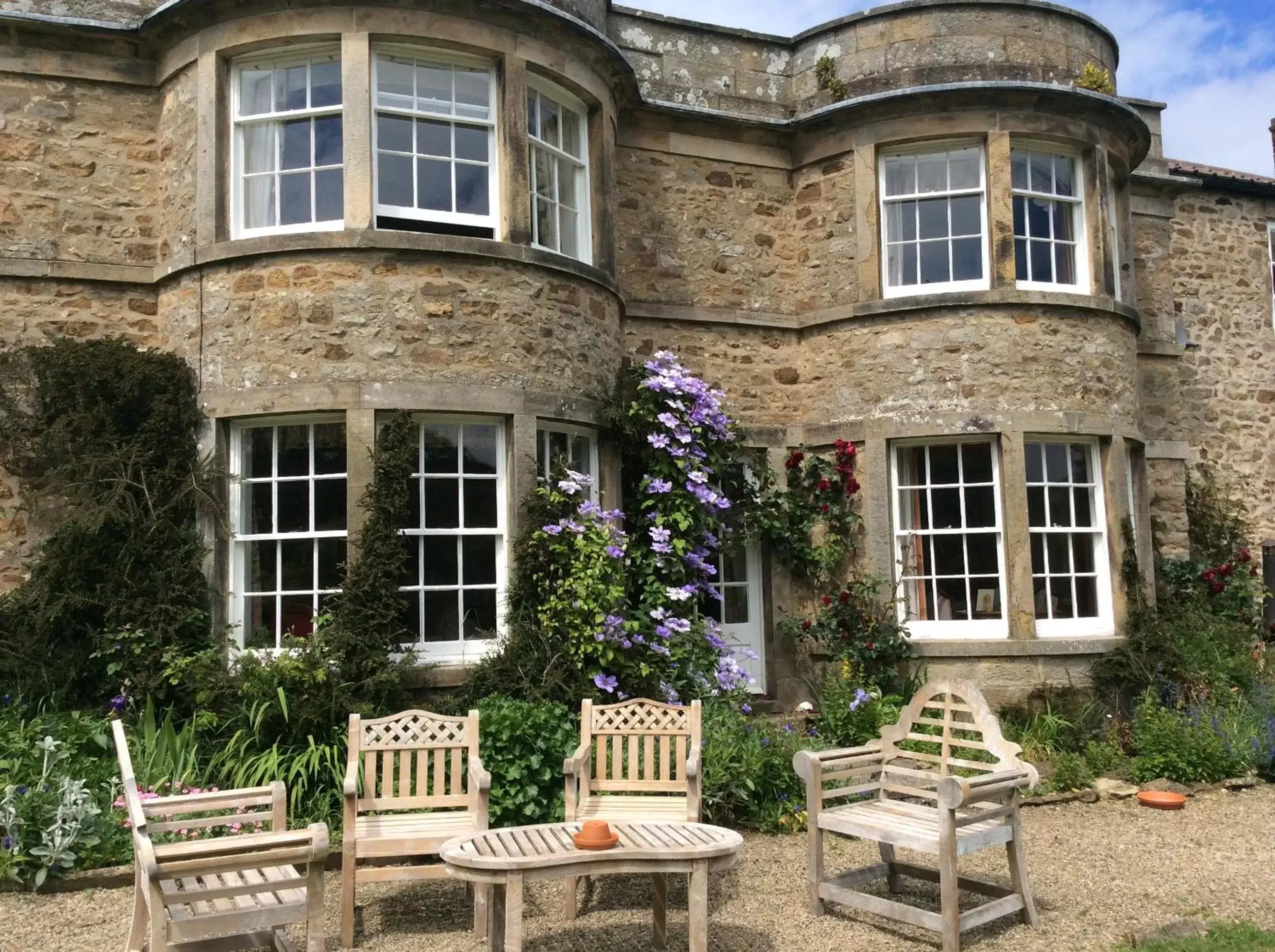 Property Building in Whashton Springs Farmhouse B&B