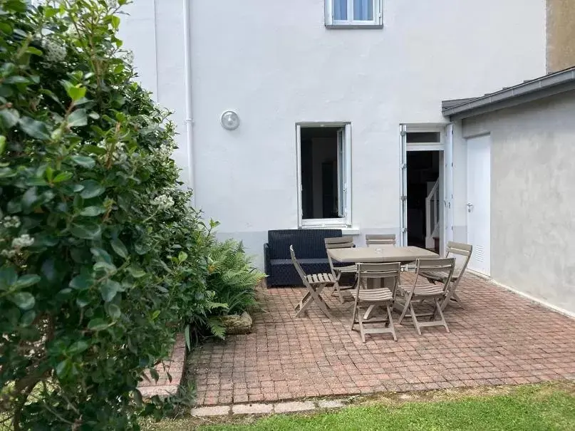 Patio/Outdoor Area in Résid'Spa Loire & Sèvre