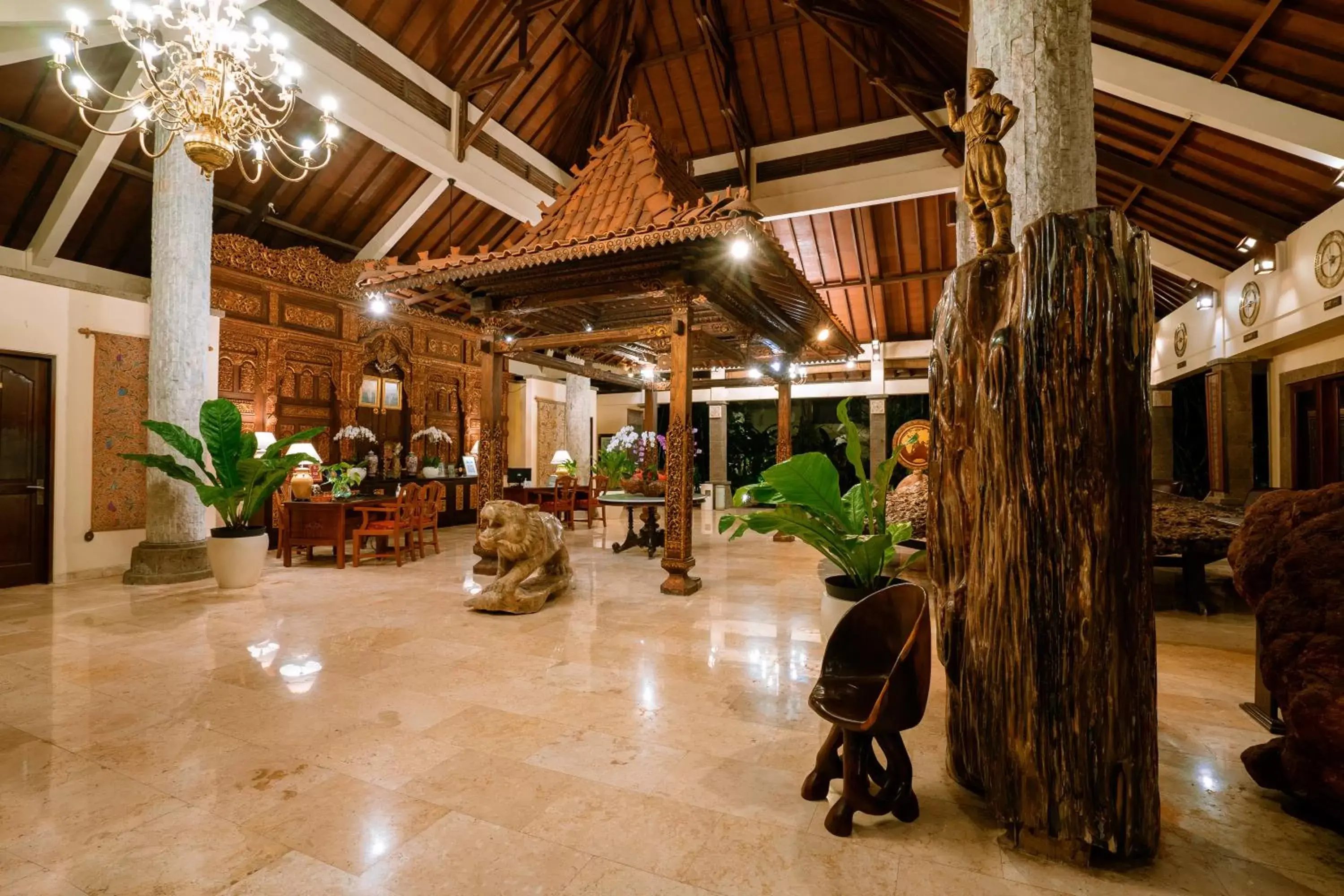 Lobby or reception in Hotel Kumala Pantai - CHSE Certified