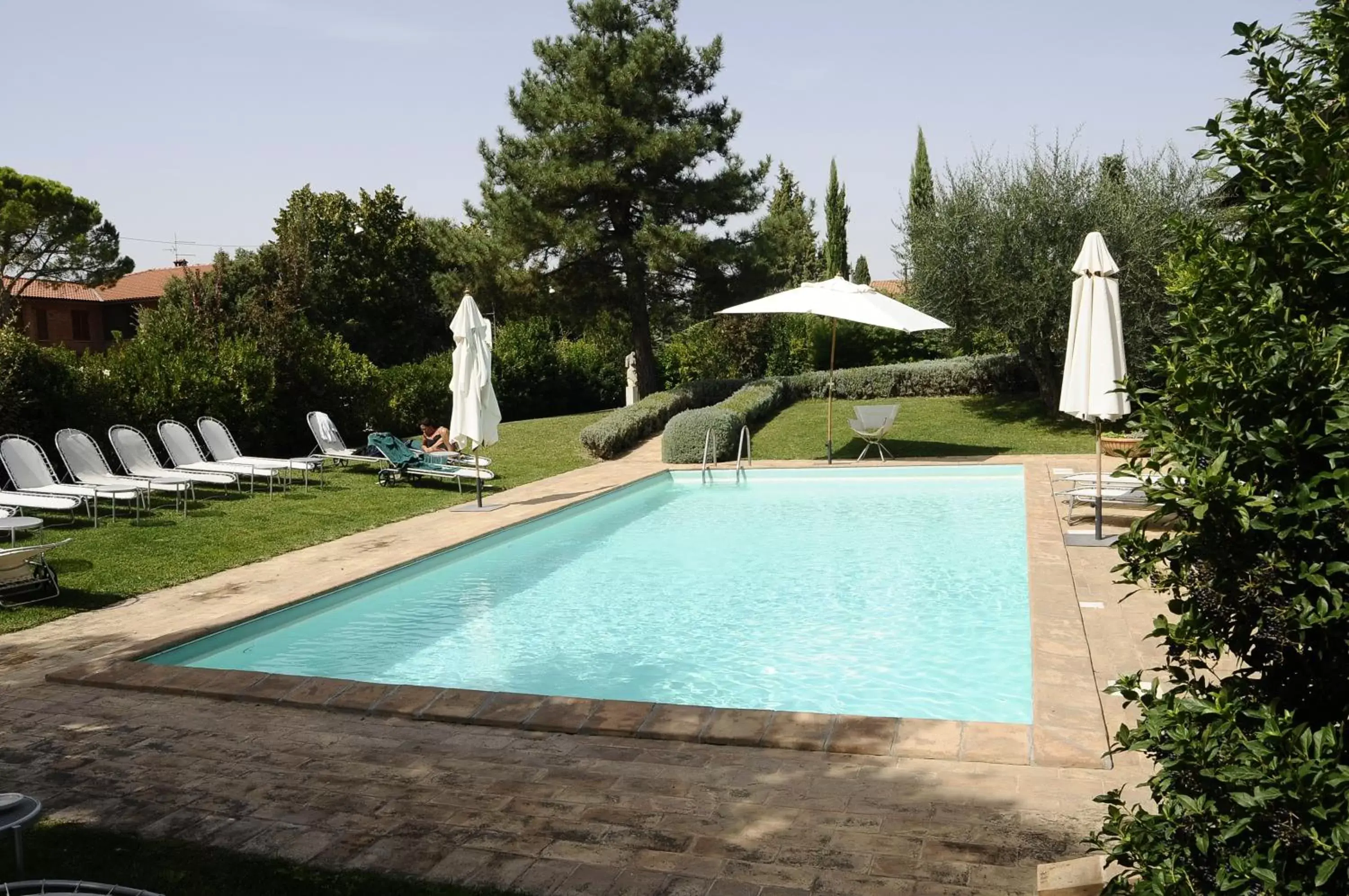 Swimming Pool in Hotel Rutiliano