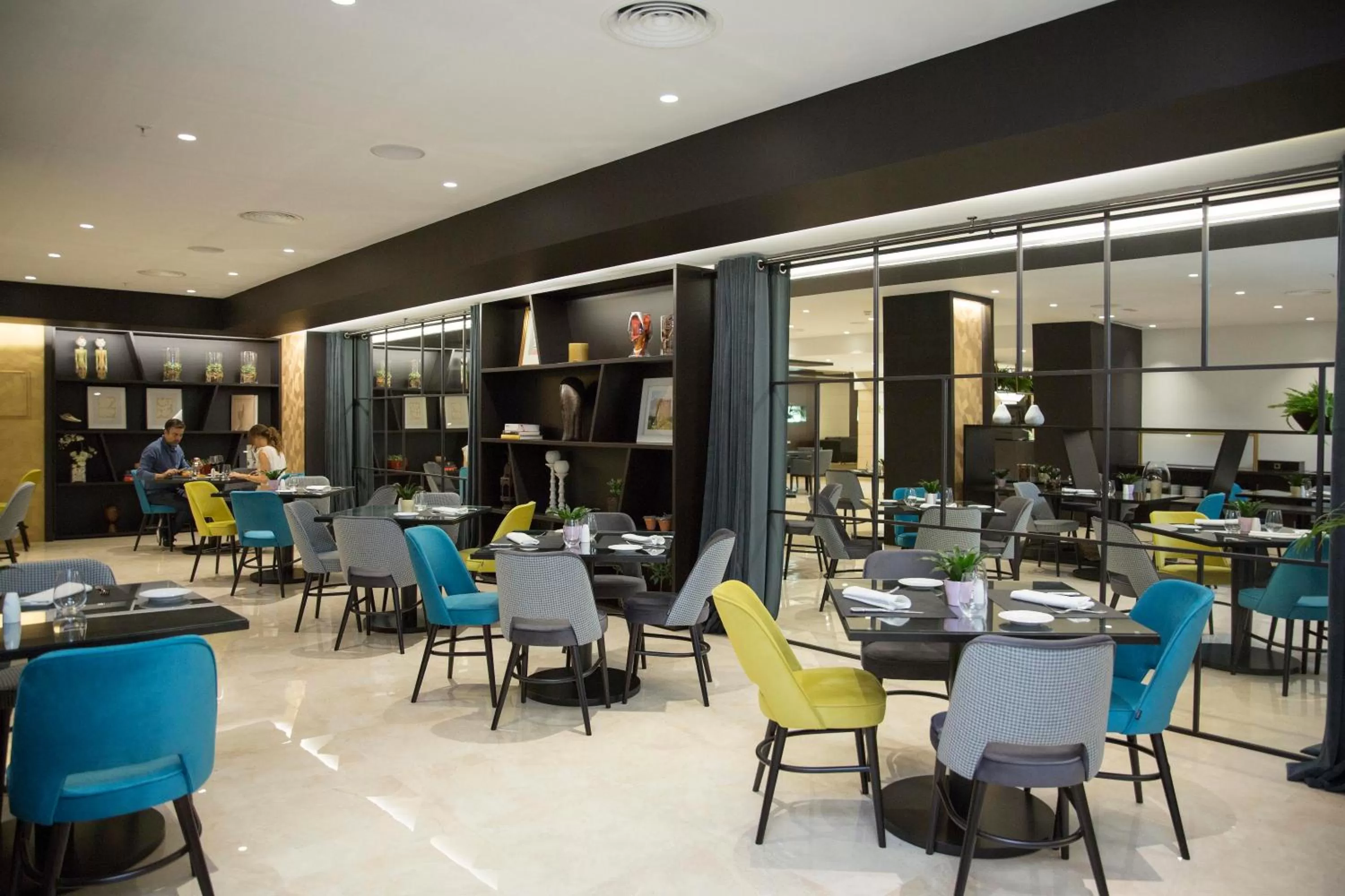 Restaurant/places to eat in Intur Castellon