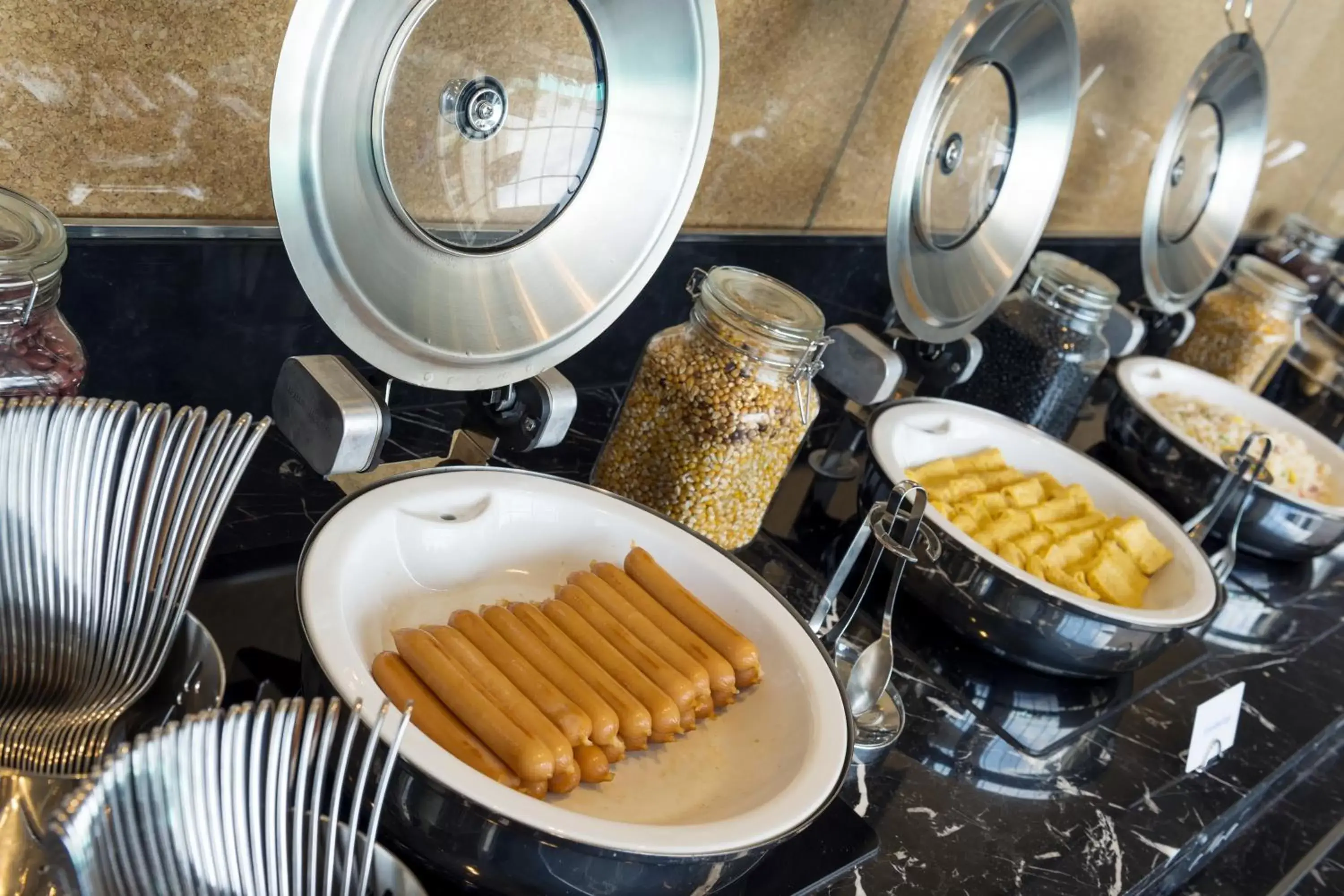 Restaurant/places to eat in Holiday Inn Express Jakarta Pluit Citygate by IHG Restaurant/places to eat in Holiday Inn Express Jakarta Pluit Citygate by IHG