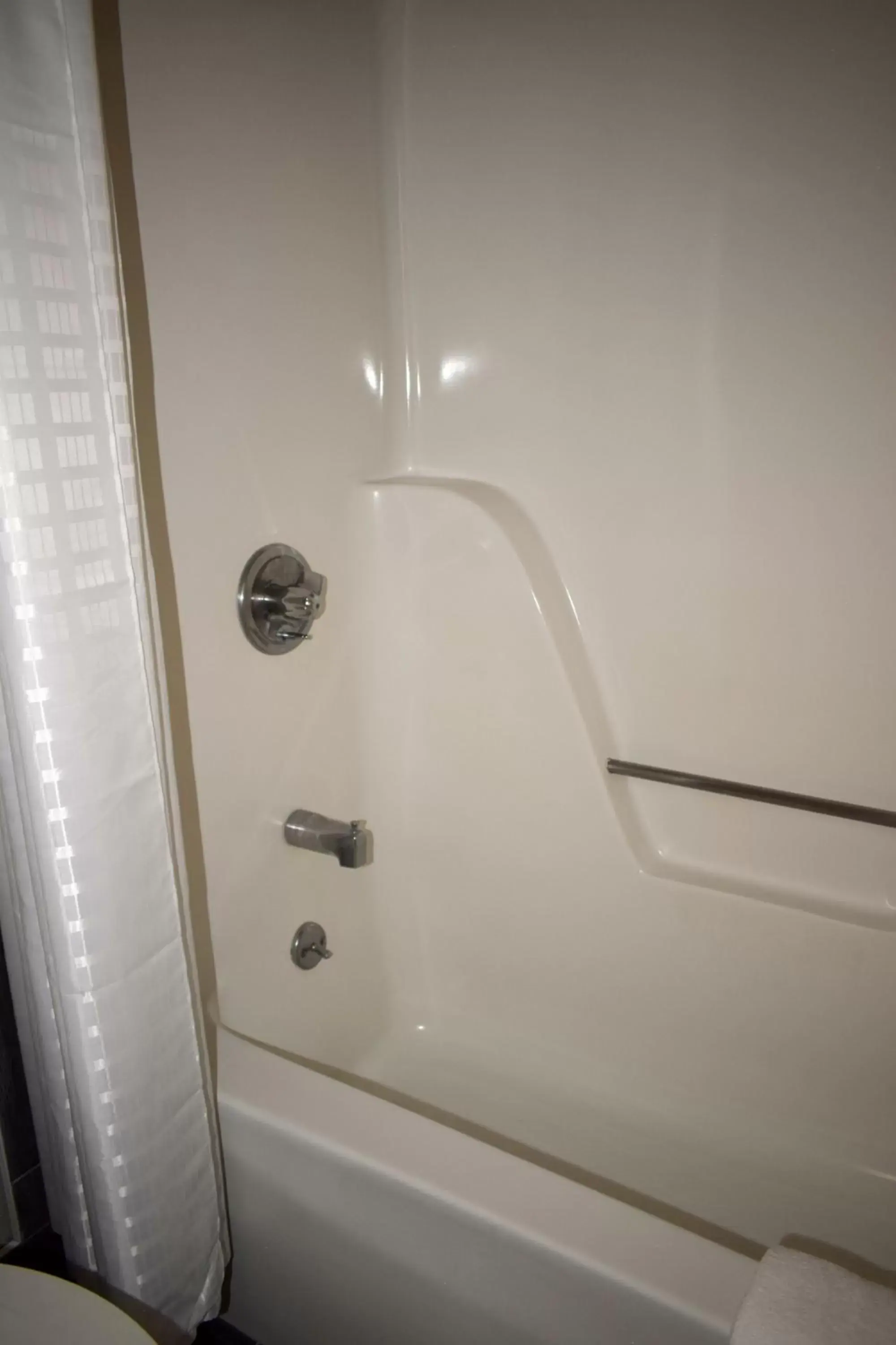 King Room - Non-Smoking in Super 8 by Wyndham Fort Chiswell Wytheville Area King Room - Non-Smoking in Super 8 by Wyndham Fort Chiswell Wytheville Area