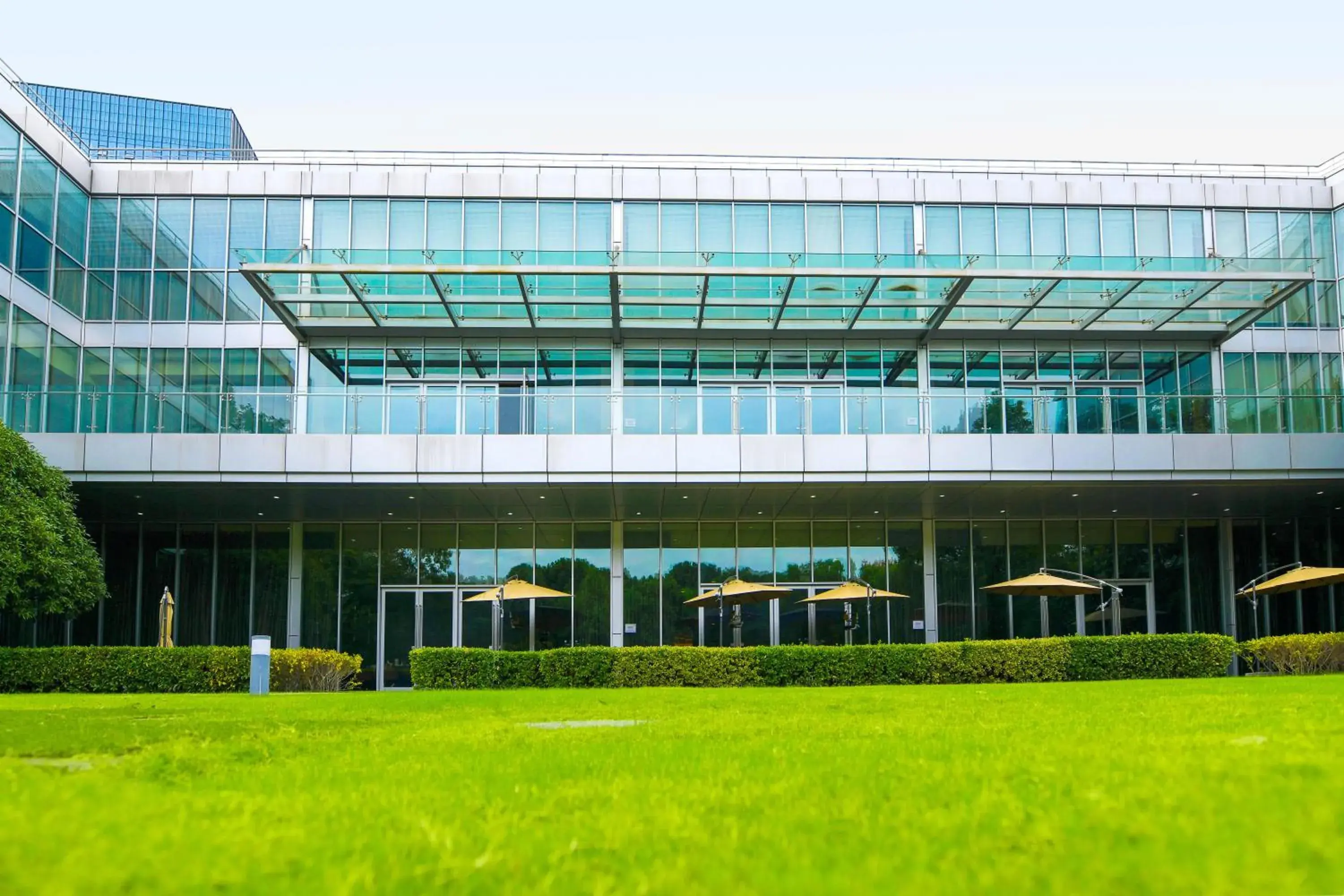 Property building in Crowne Plaza Shanghai Xiayang Lake by IHG Property building in Crowne Plaza Shanghai Xiayang Lake by IHG