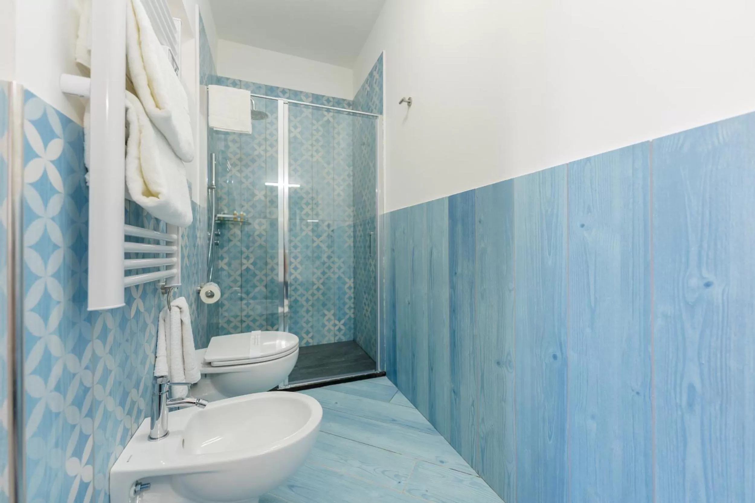 Shower in Poseidonia Rooms