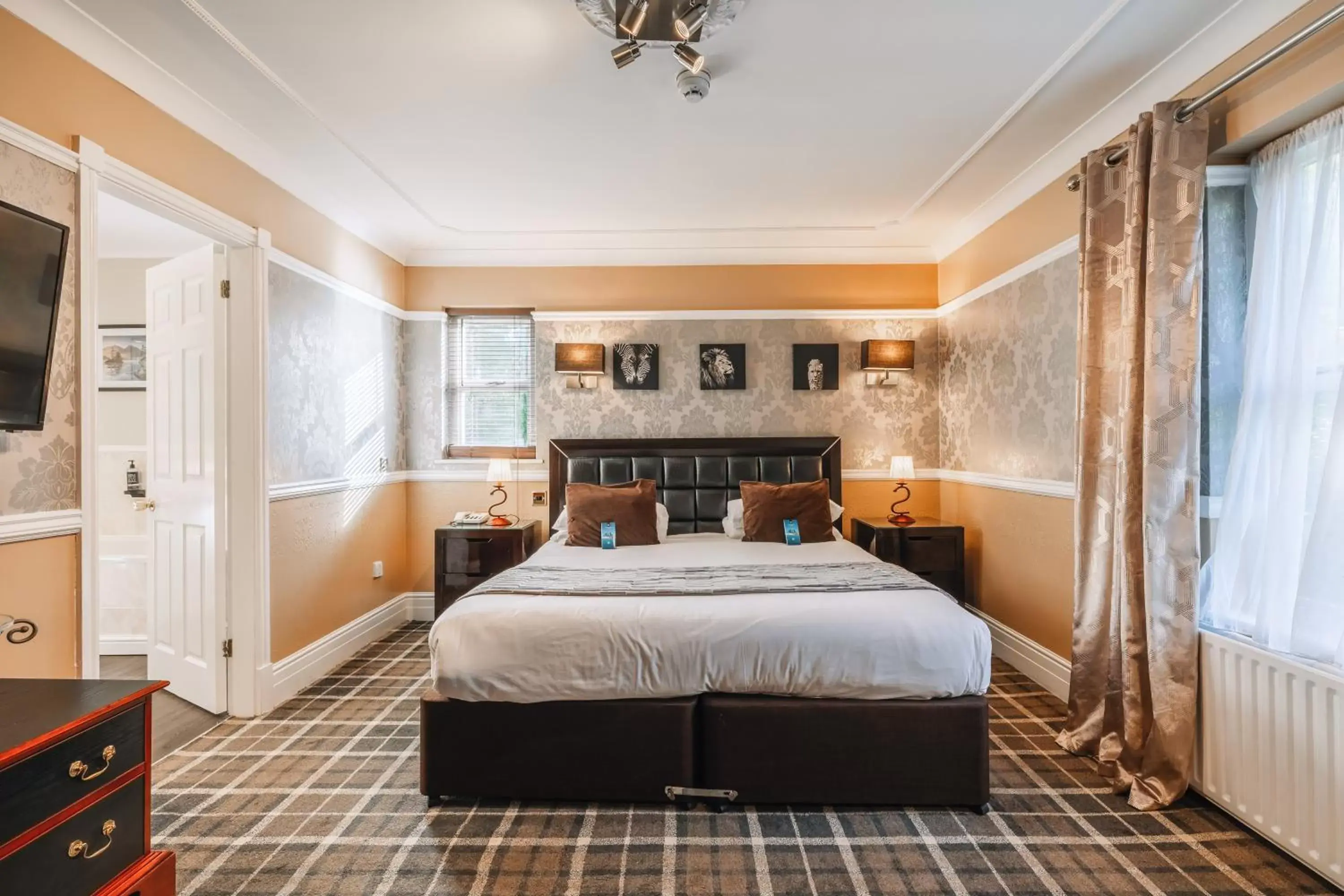 Bedroom, Bed in Muthu Belstead Brook Hotel Bedroom, Bed in Muthu Belstead Brook Hotel