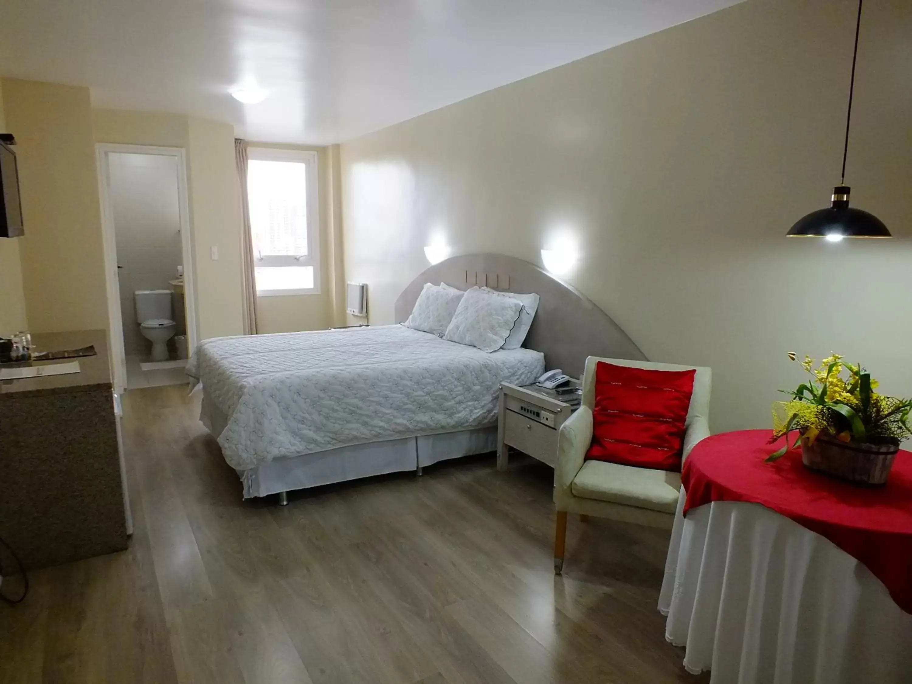 Bedroom, Bed in Nacional Inn Curitiba Torres