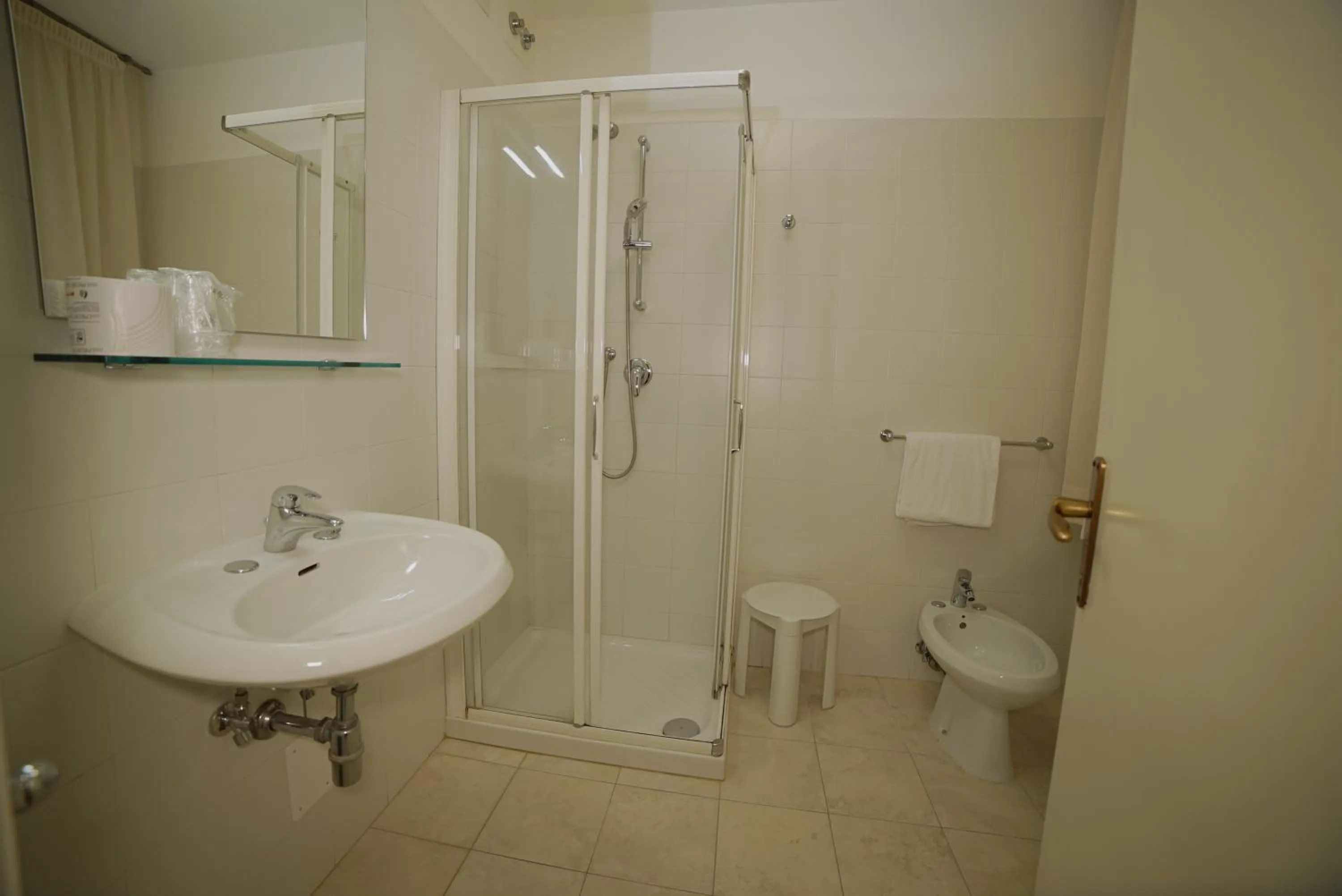 Bathroom in Hotel Canada