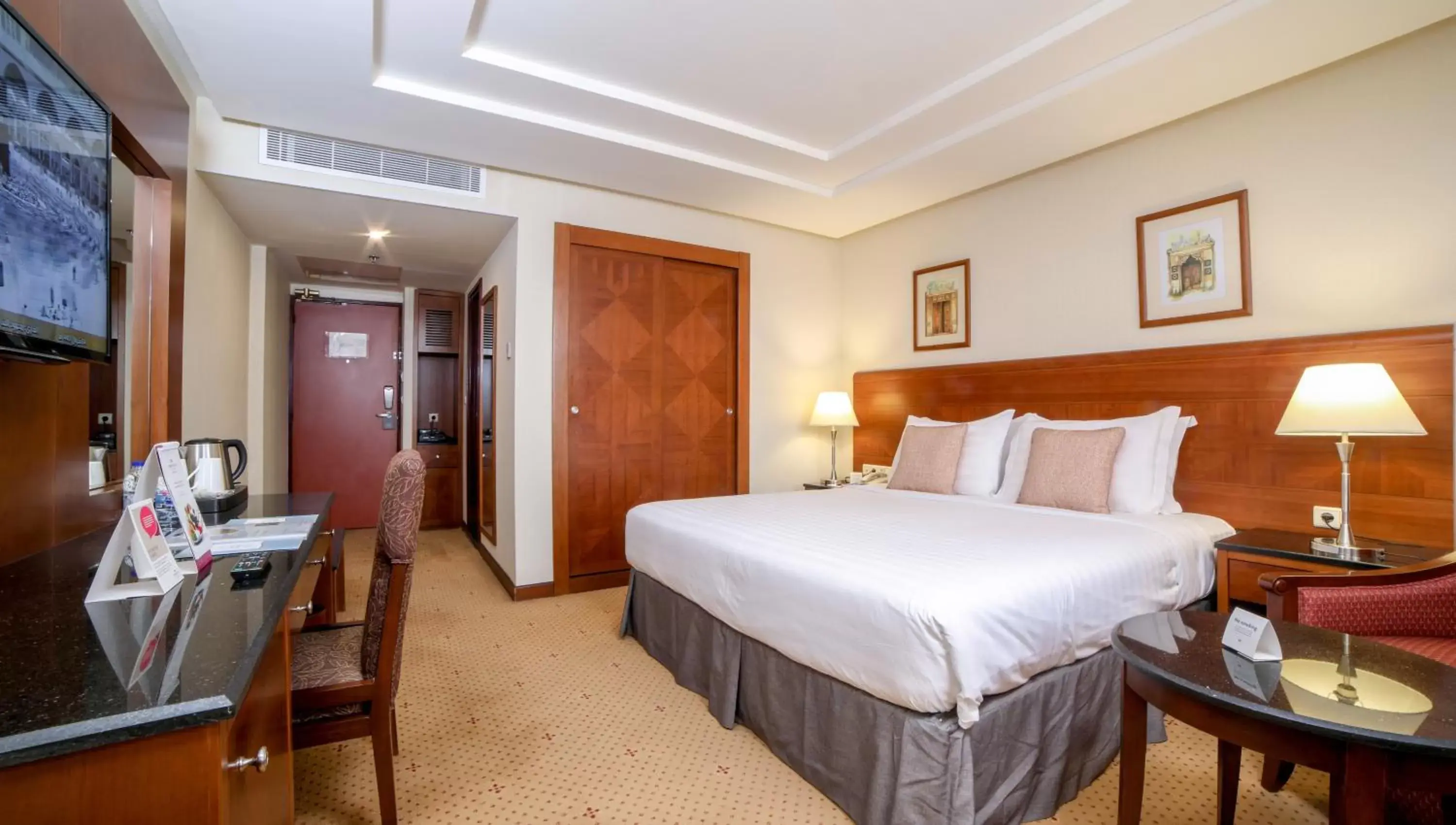 Photo of the whole room, Bed in Crowne Plaza Riyadh Palace by IHG Photo of the whole room, Bed in Crowne Plaza Riyadh Palace by IHG