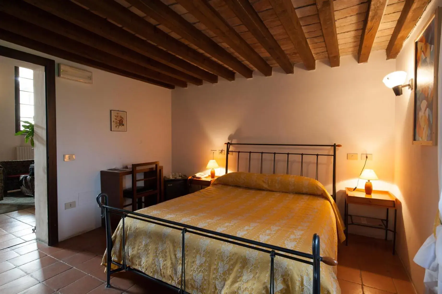 Bed in Relais Fontevivo