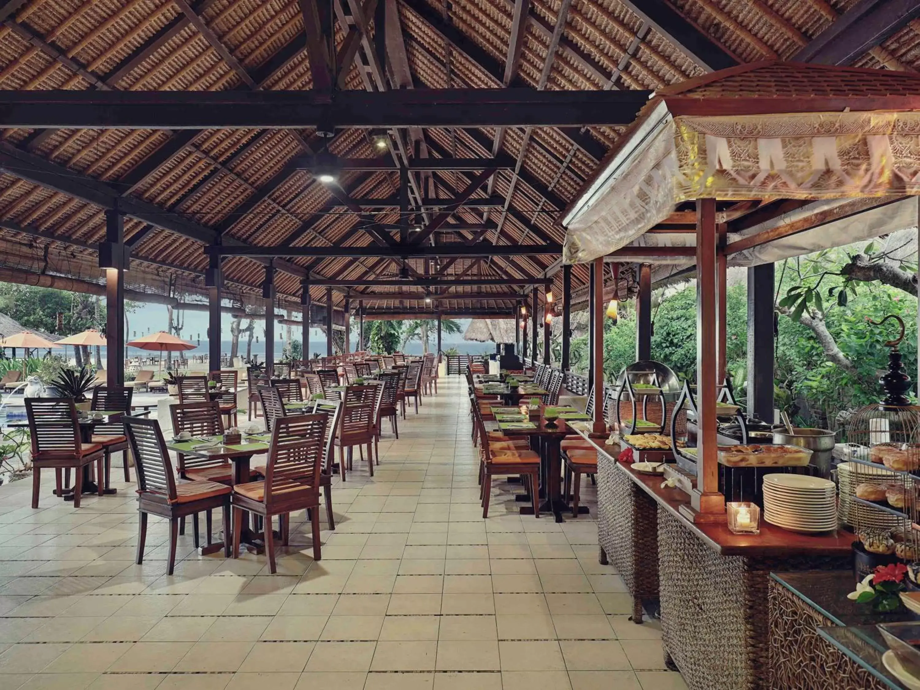 Restaurant/Places to Eat in Mercure Resort Sanur