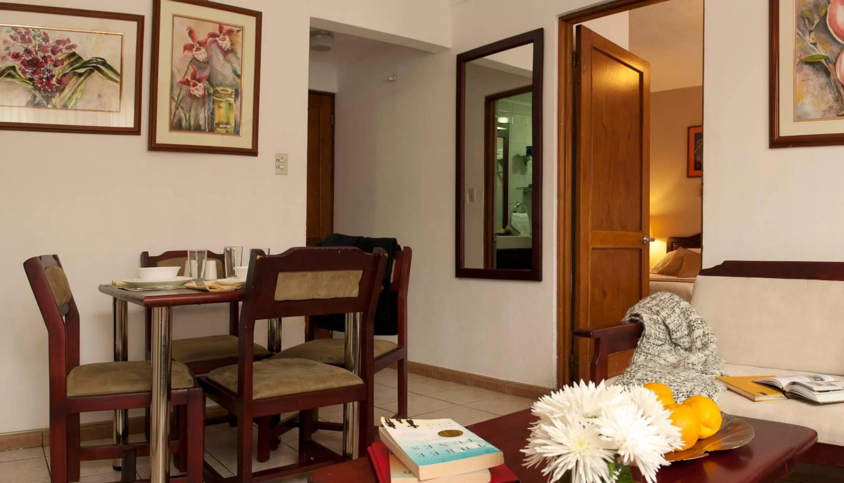 Living room in La Sabana Hotel Suites Apartments