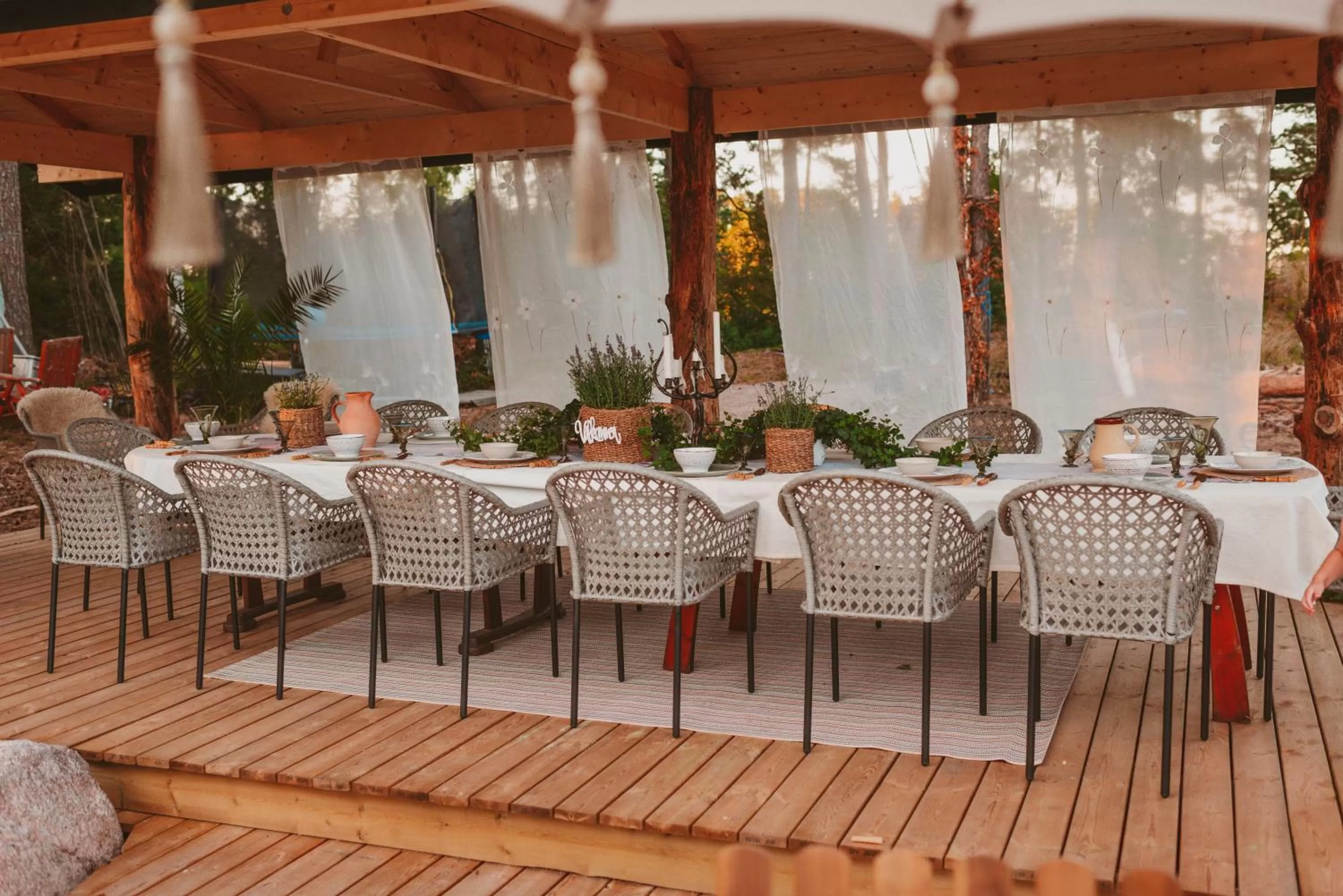 Patio, Restaurant/Places to Eat in Woodstock B & B Studios