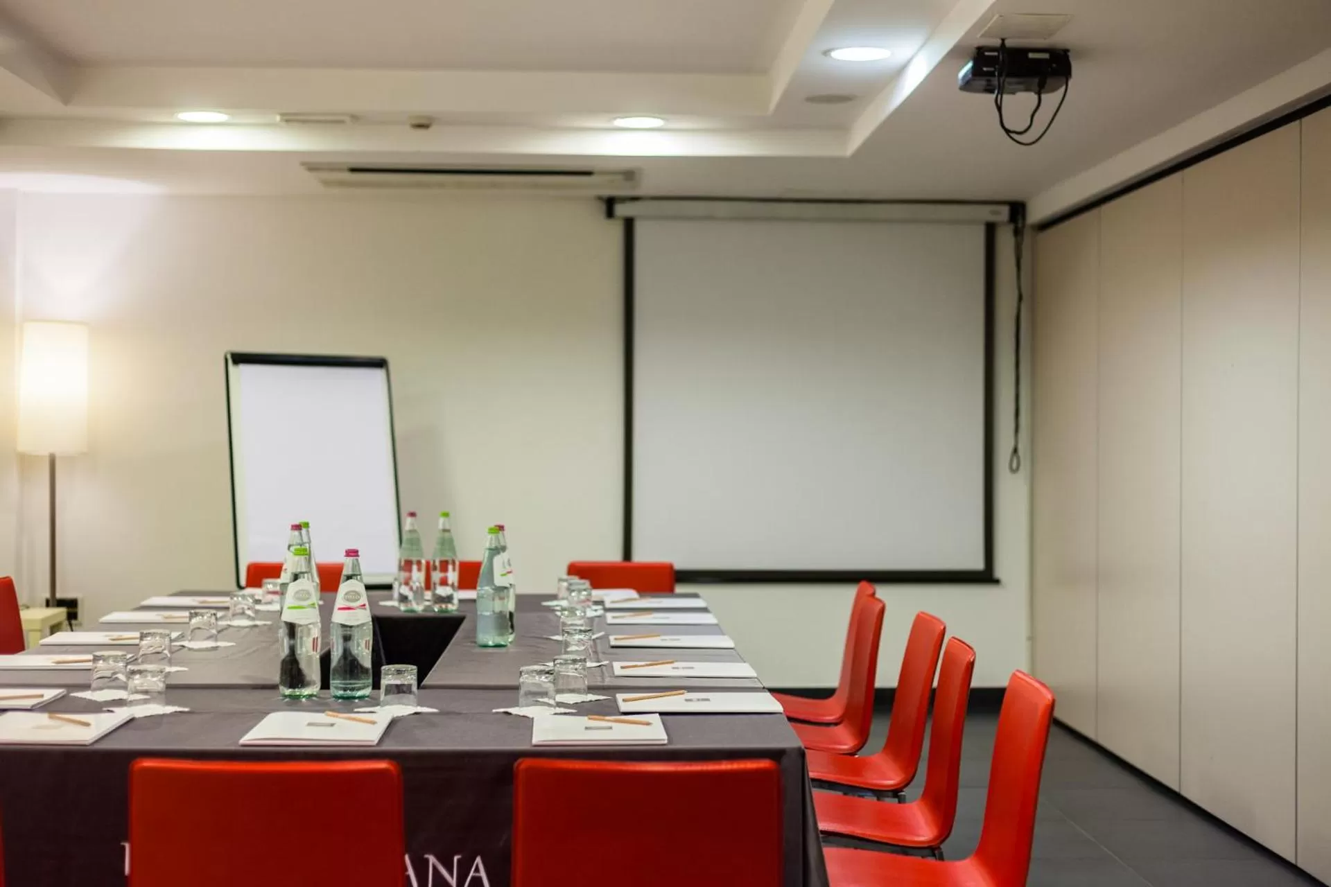 Meeting/conference room in La Meridiana Bleisure Hotel