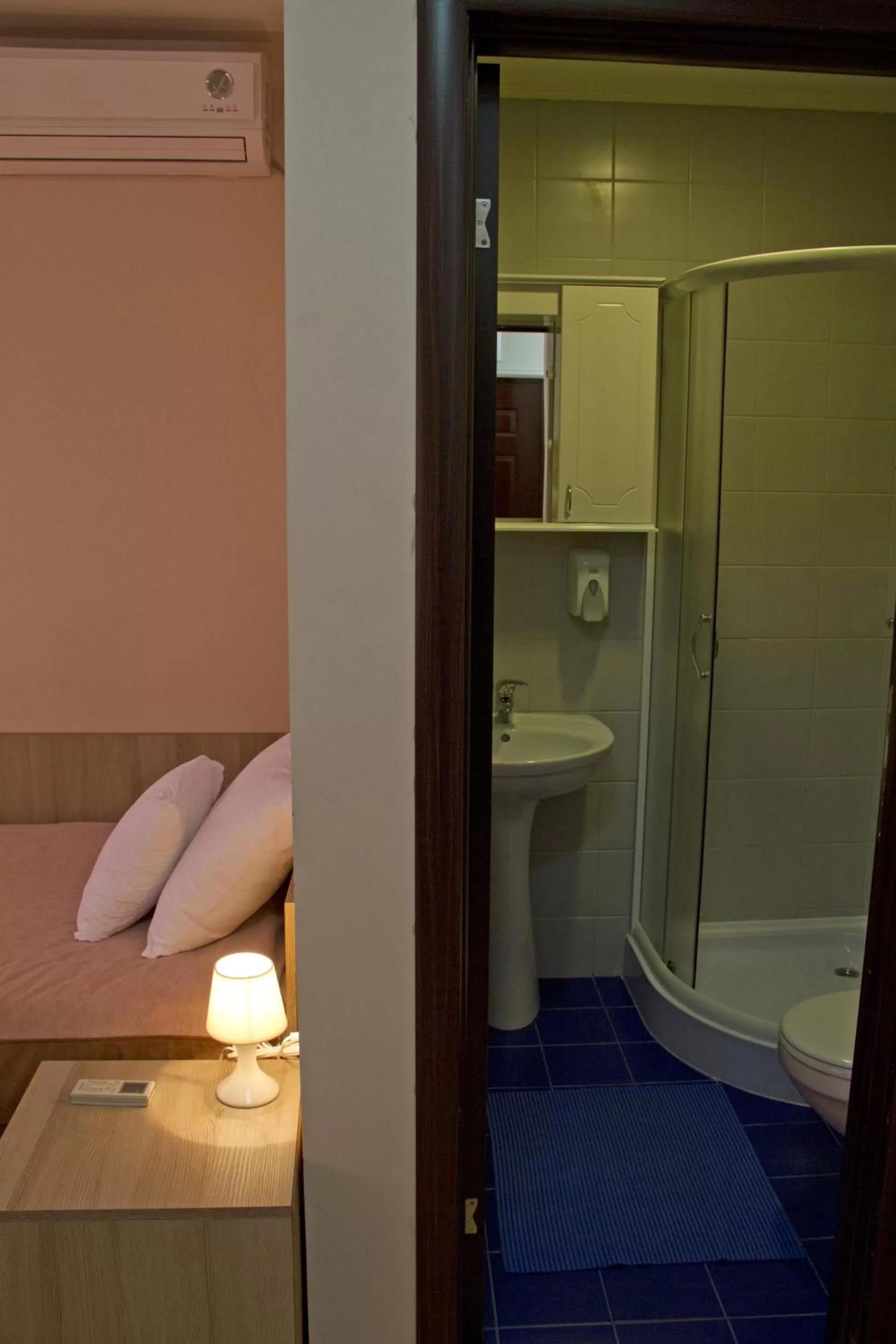 Bathroom in Garni Hotel Tri O