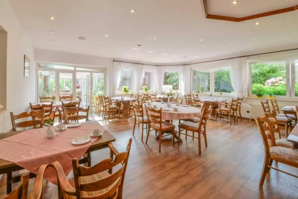 Breakfast, Restaurant/Places to Eat in Landhaus Braband