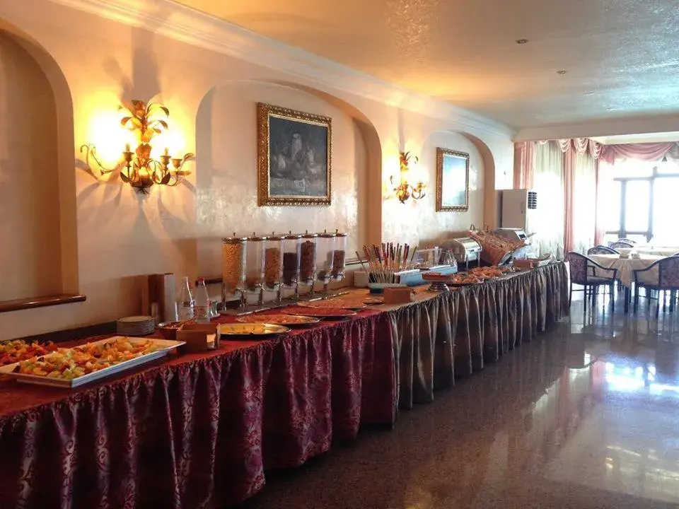 Breakfast, Restaurant/Places to Eat in Hotel Terrazzo Sul Mare