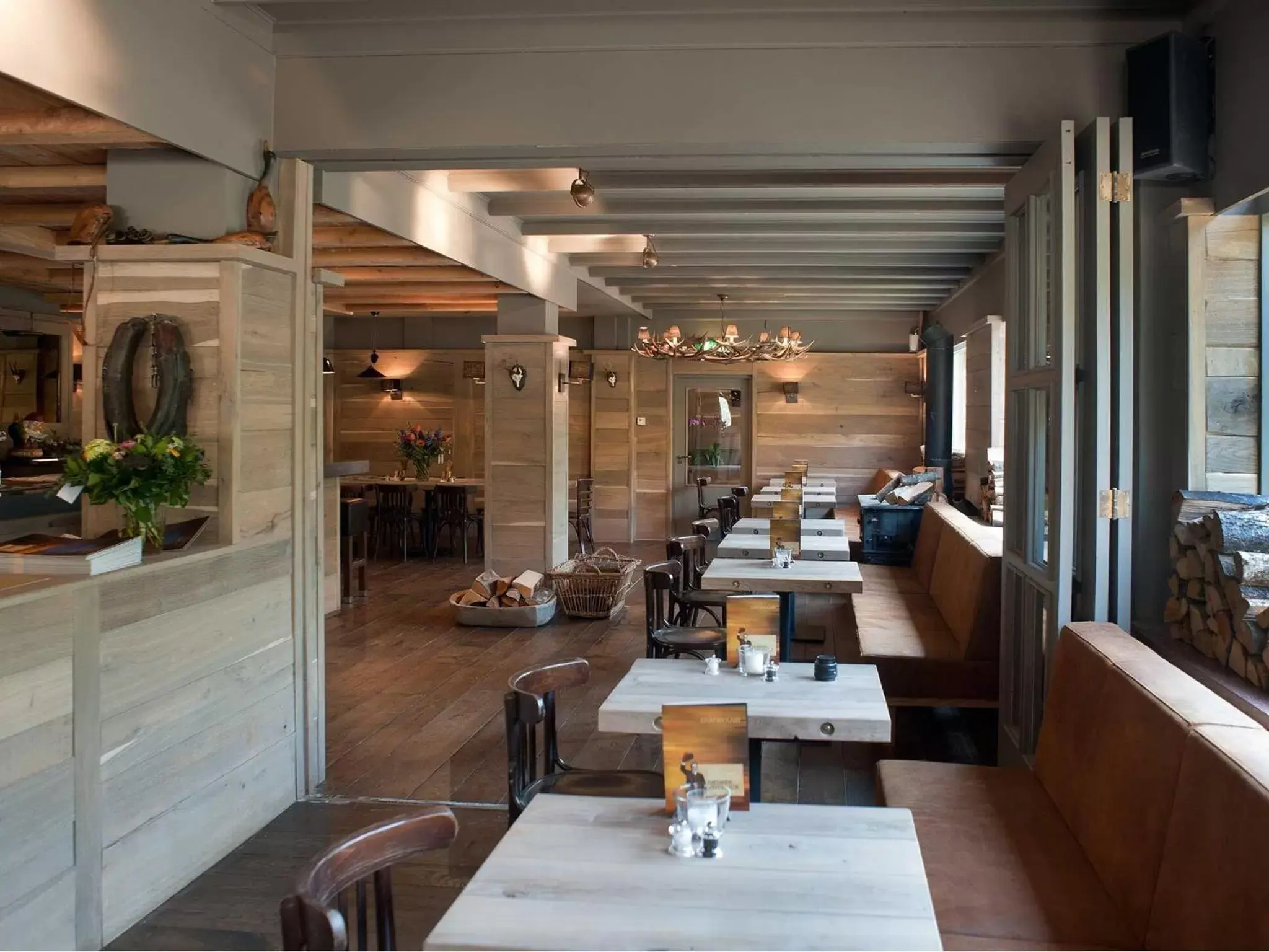 Restaurant/Places to Eat in Hotel & Restaurant Meneer Van Eijck