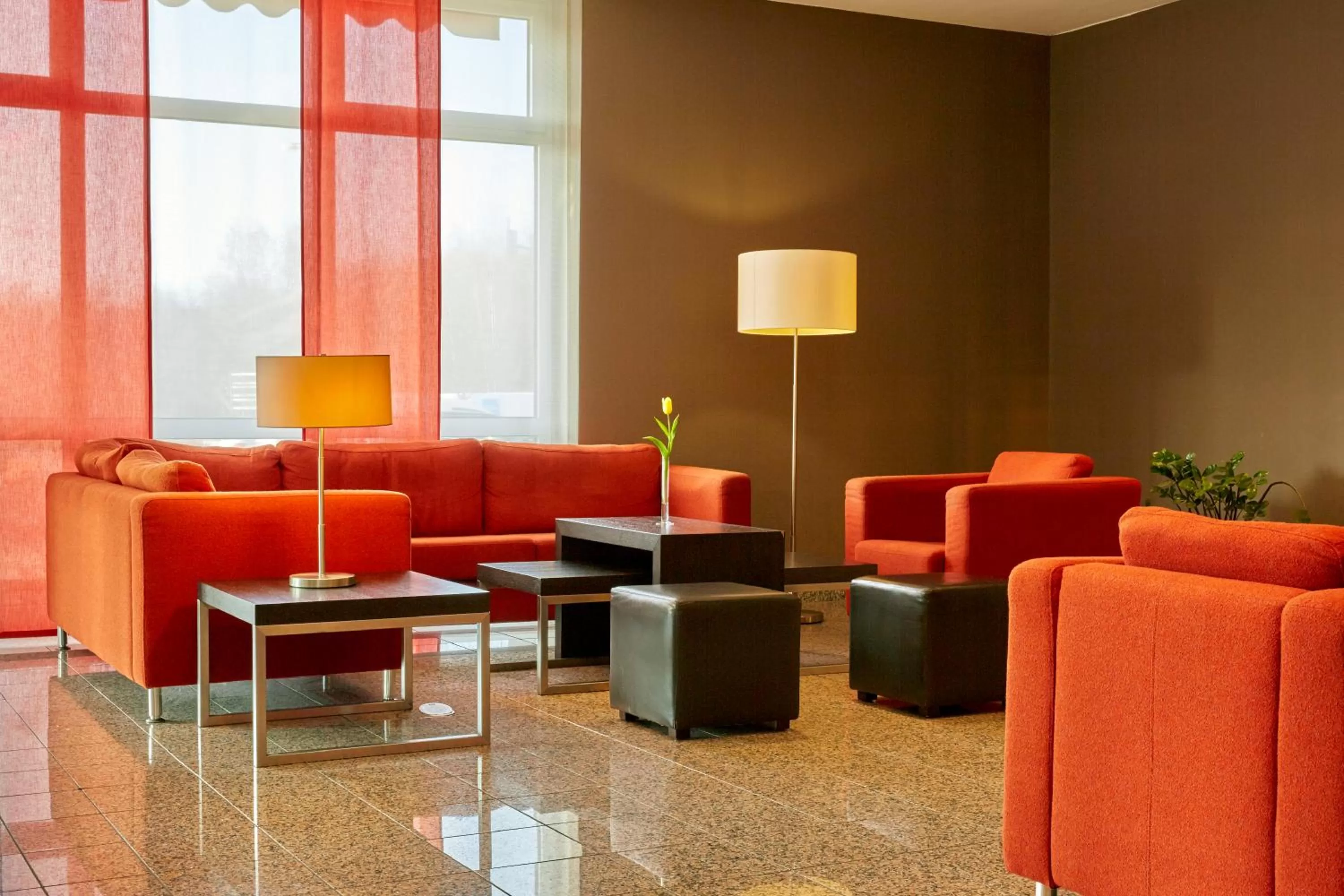 Lobby or reception in H+ Hotel Leipzig-Halle