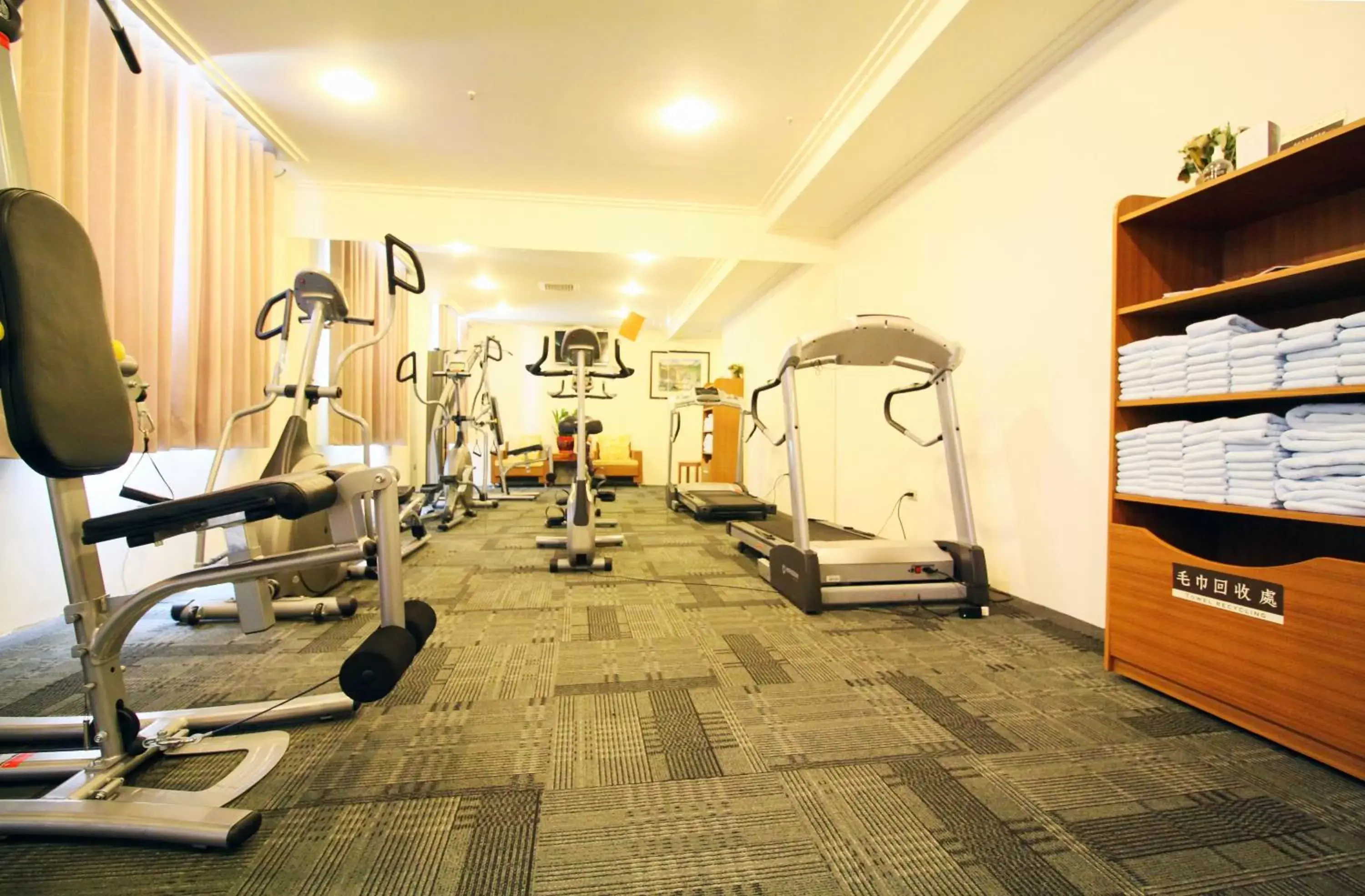 Fitness centre/facilities, Fitness Center/Facilities in Yaling Hotel