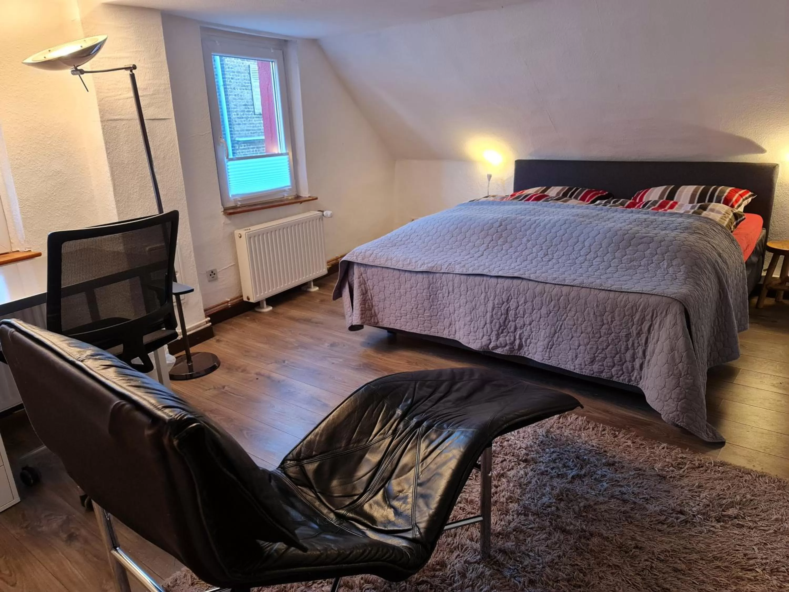 Bed in Schönste Lage am Rhein in unmittelbarer Stadtnähe, B & B