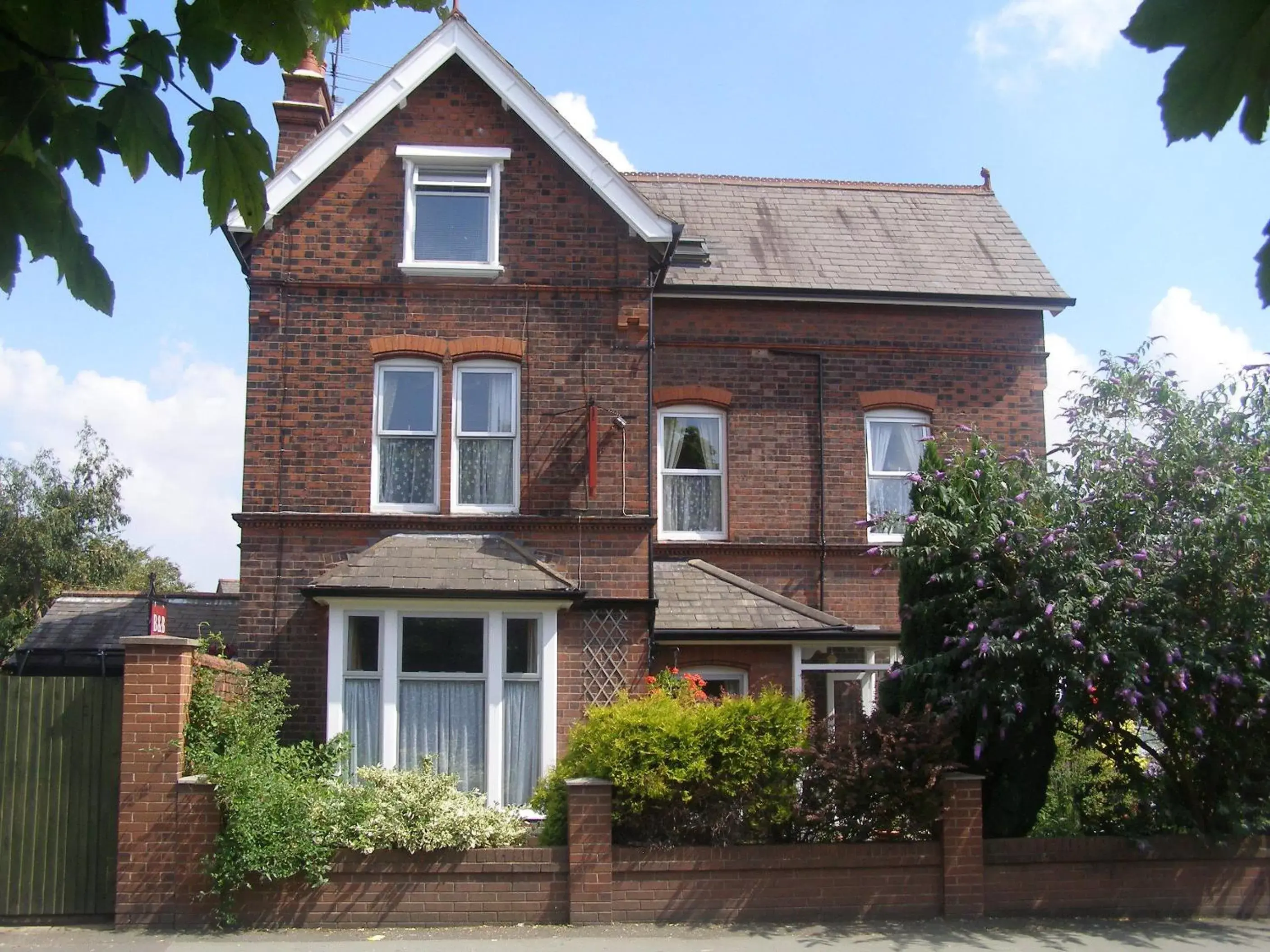 Facade/entrance, Property Building in Anton Guest House Bed and Breakfast