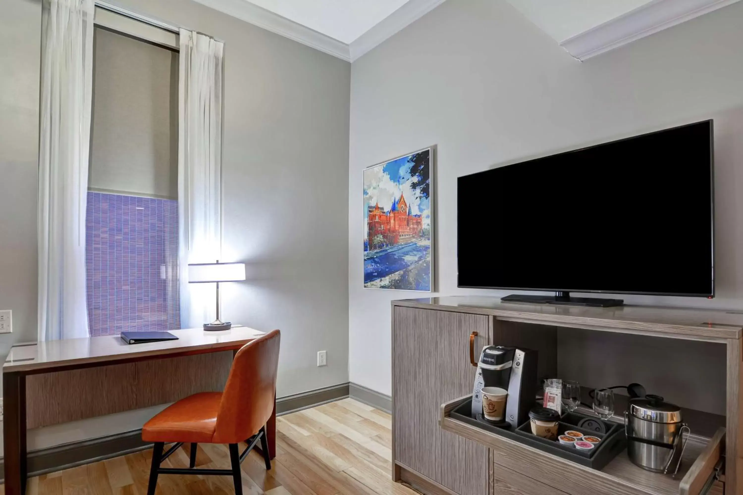 Bedroom, TV/Entertainment Center in The Cincinnatian Curio Collection by Hilton