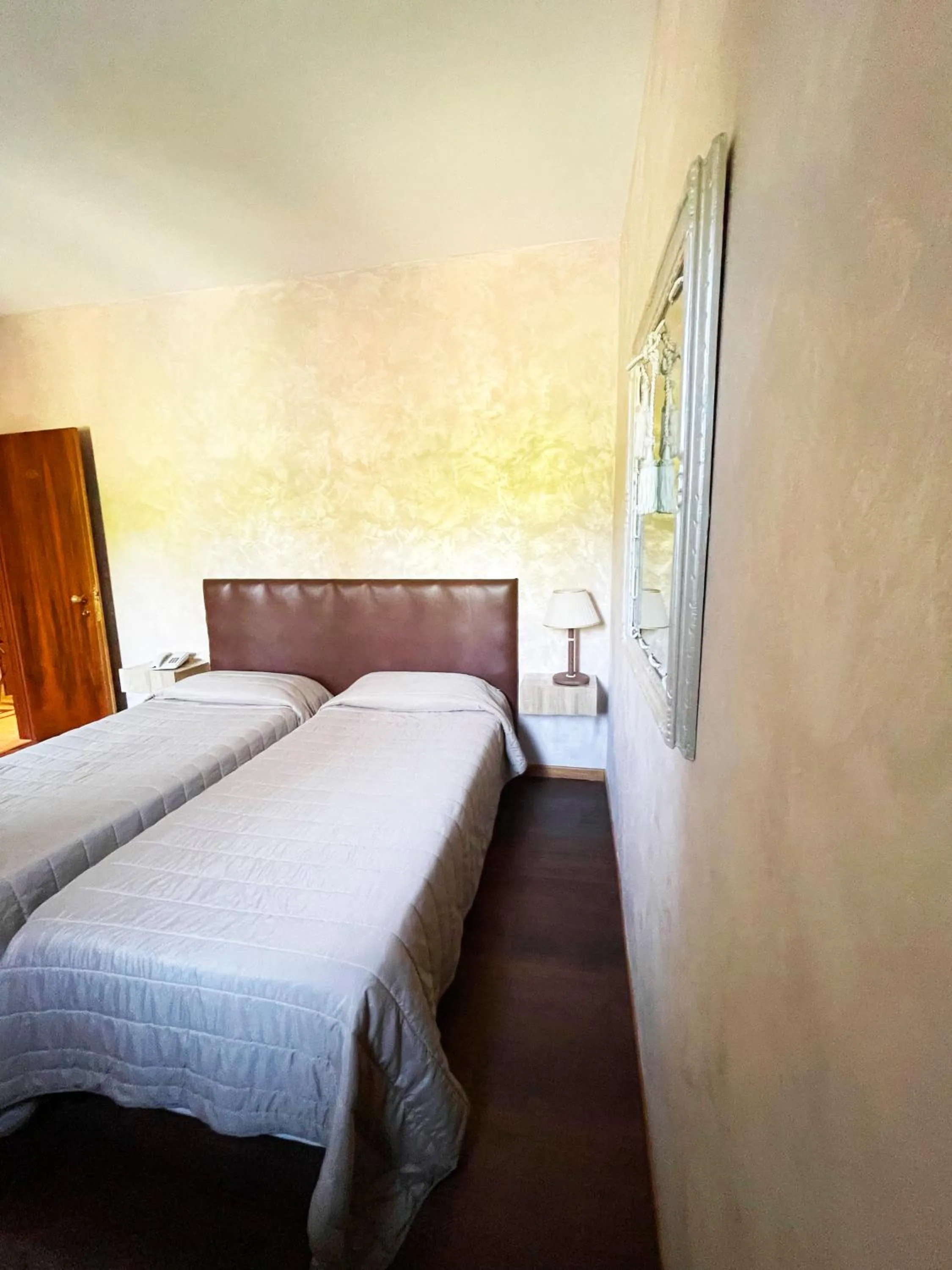 Bed in Hotel Villa Braida