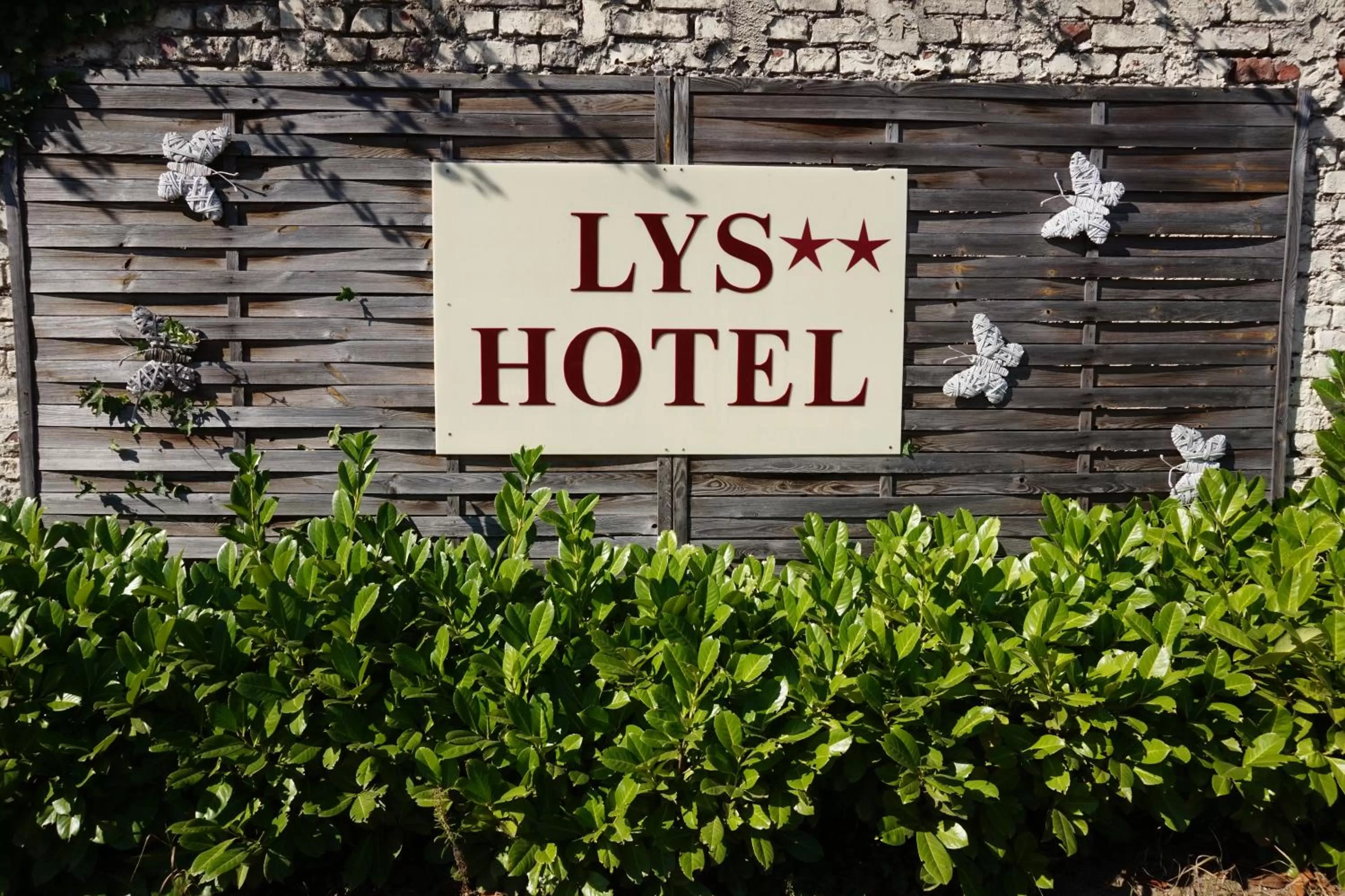 Property logo or sign in Lys Hôtel