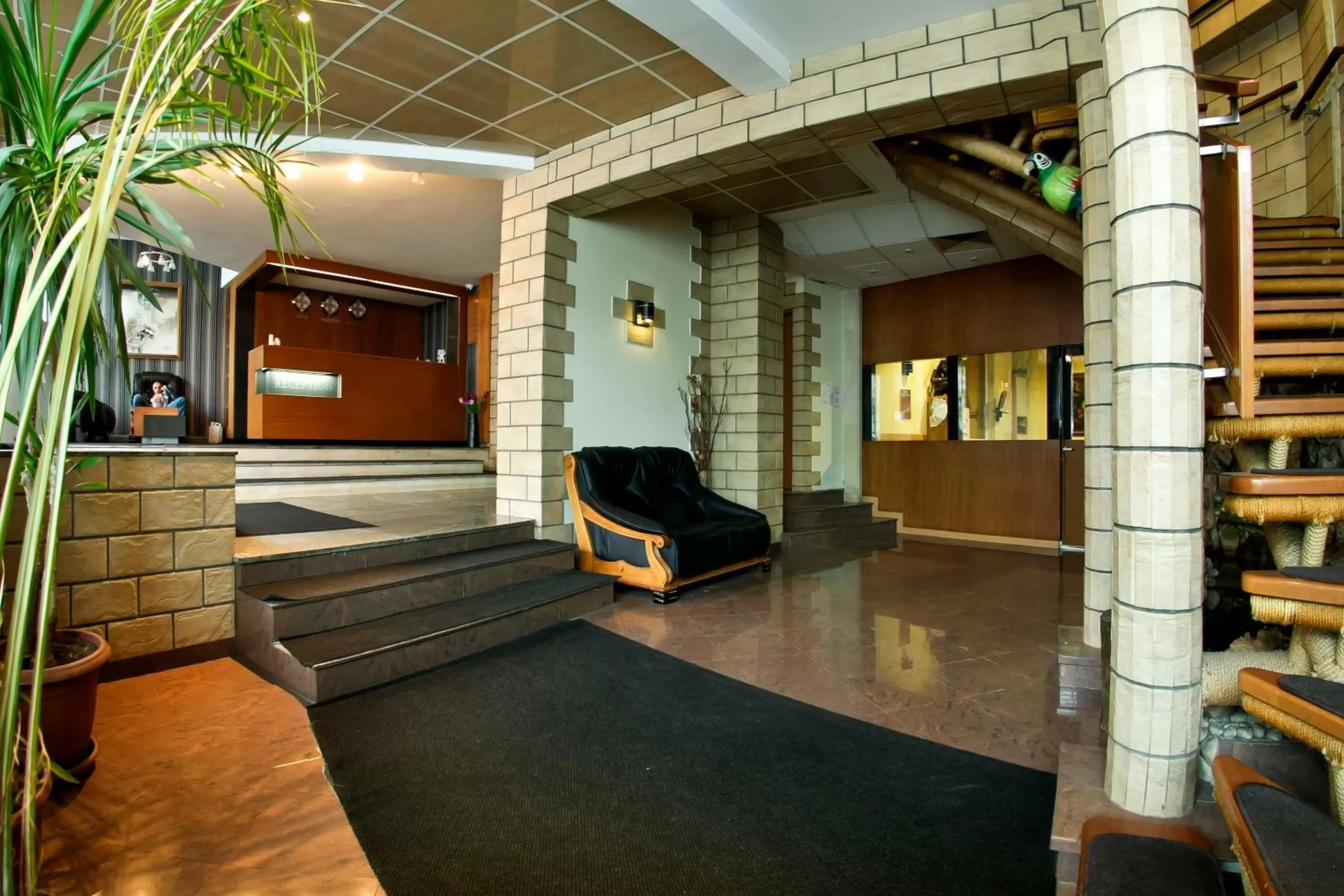 Seating area in Edi Hotel