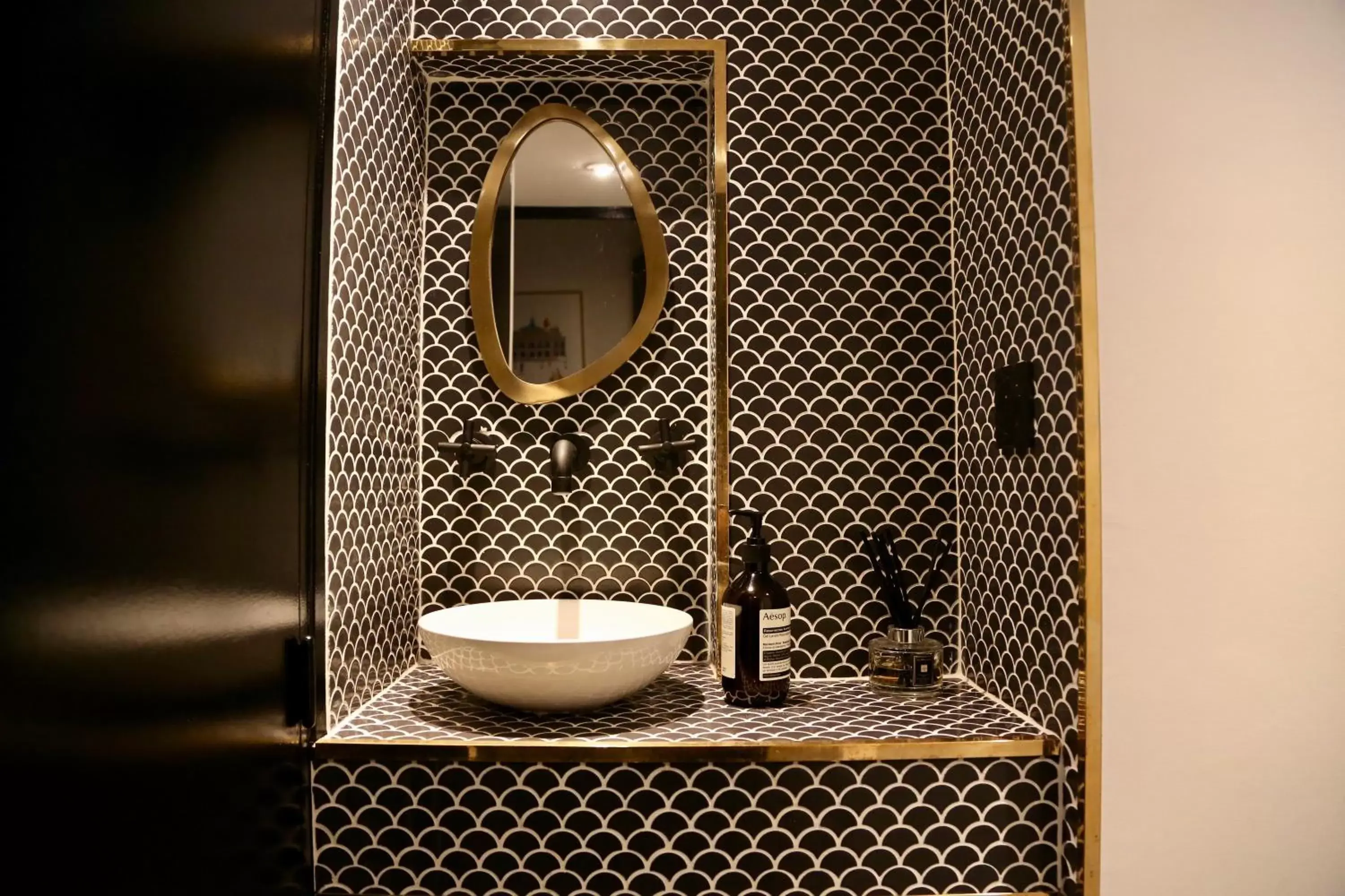 Decorative detail, Bathroom in Stella Etoile