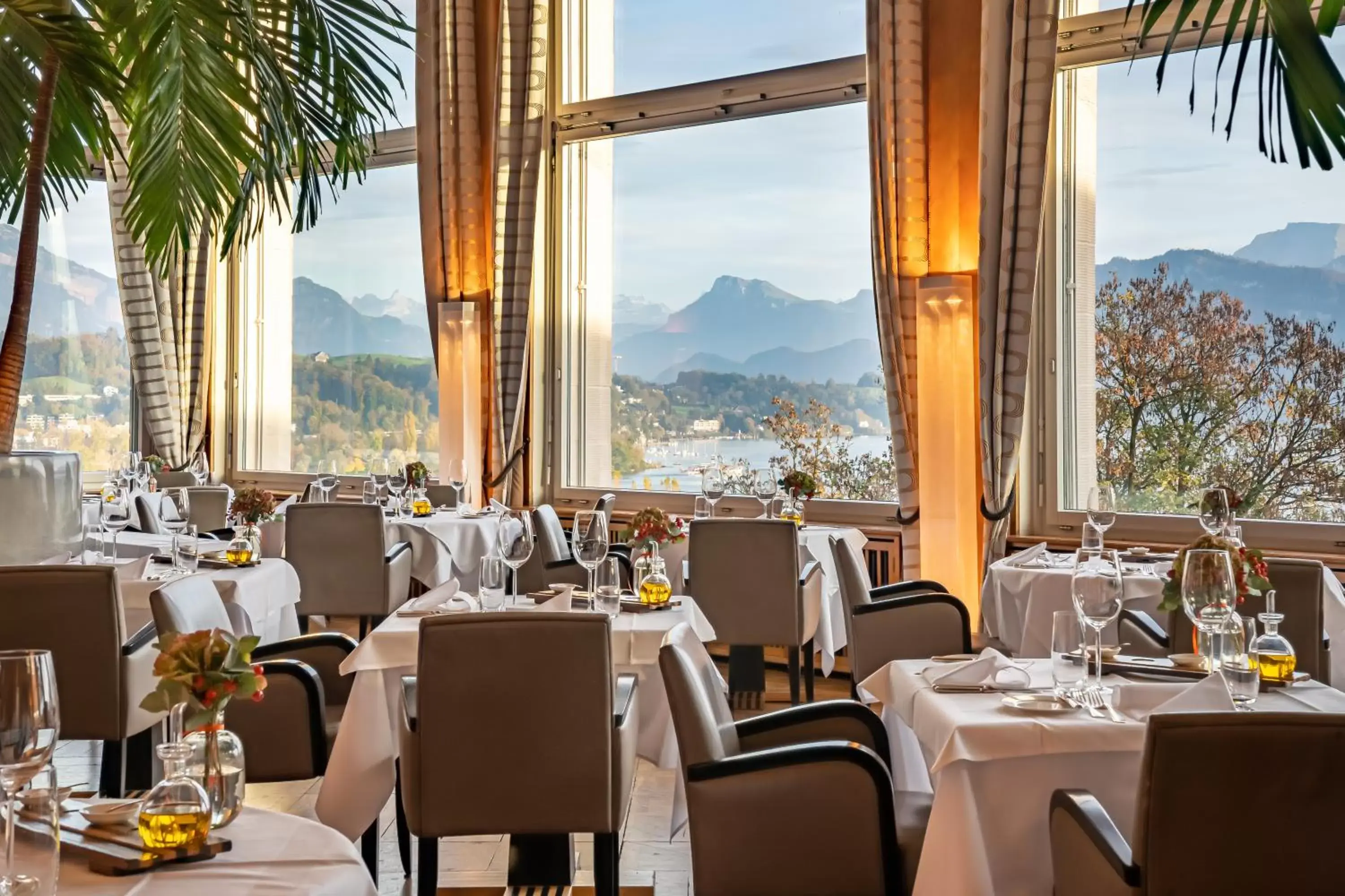 Restaurant/Places to Eat in Art Deco Hotel Montana Luzern