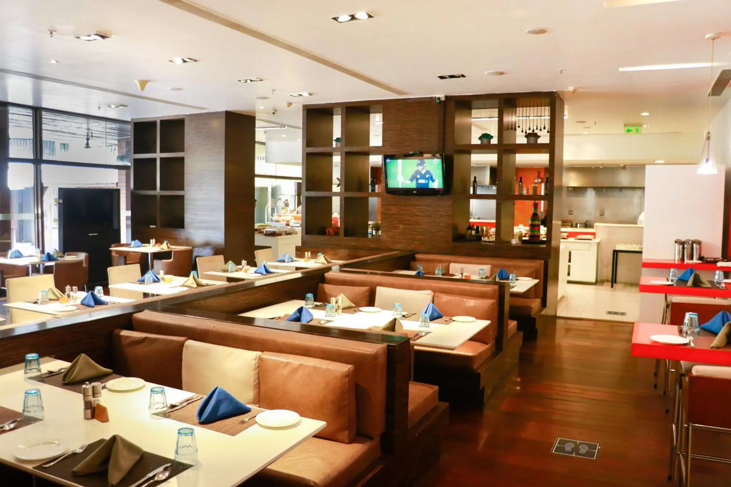 Restaurant/Places to Eat in Crowne Plaza Pune City Centre, an IHG Hotel