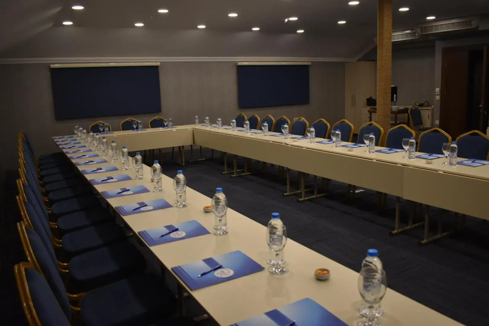 Activities, Business Area/Conference Room in Rhiss Hotel Bostanci