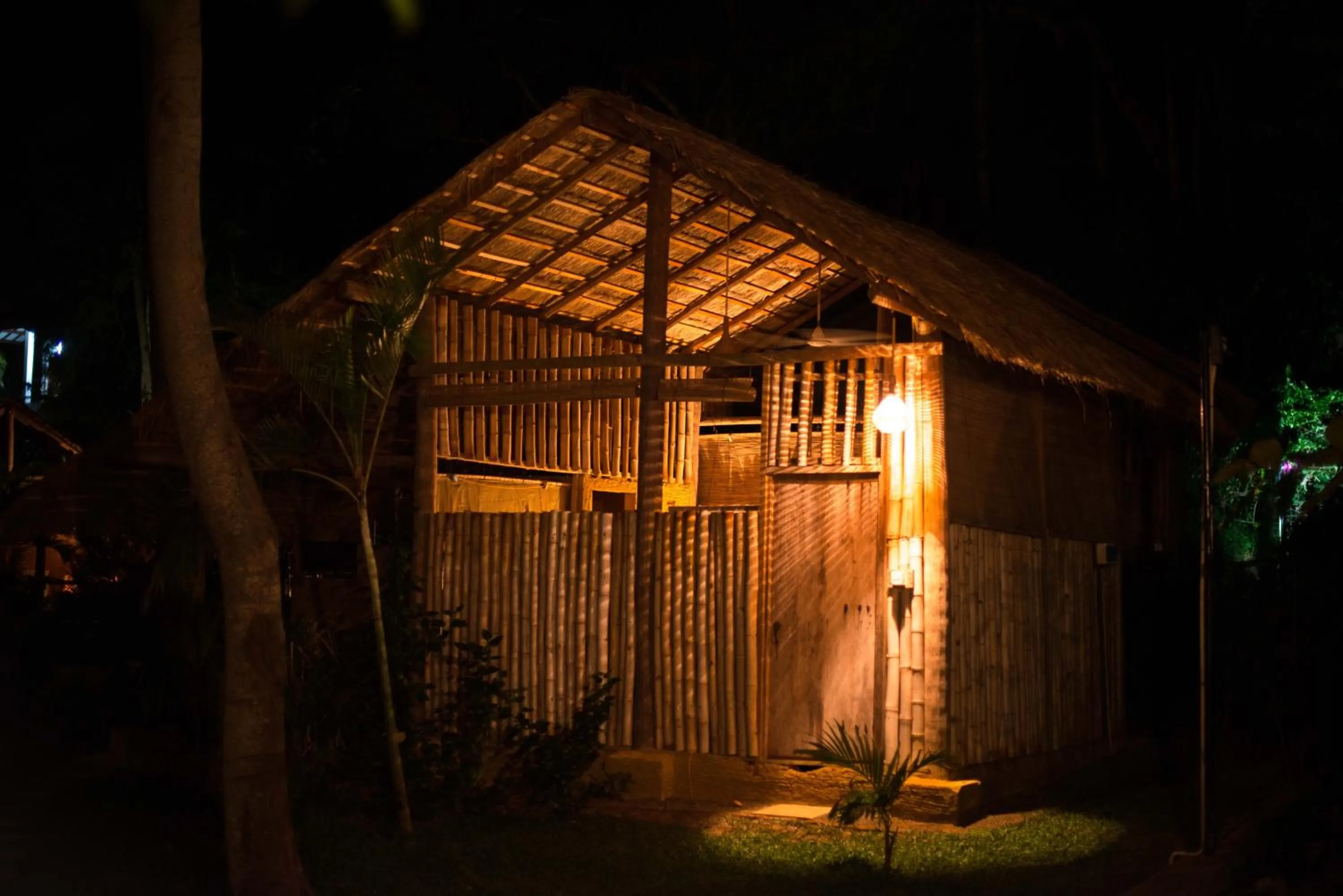 Night in Talalla Retreat