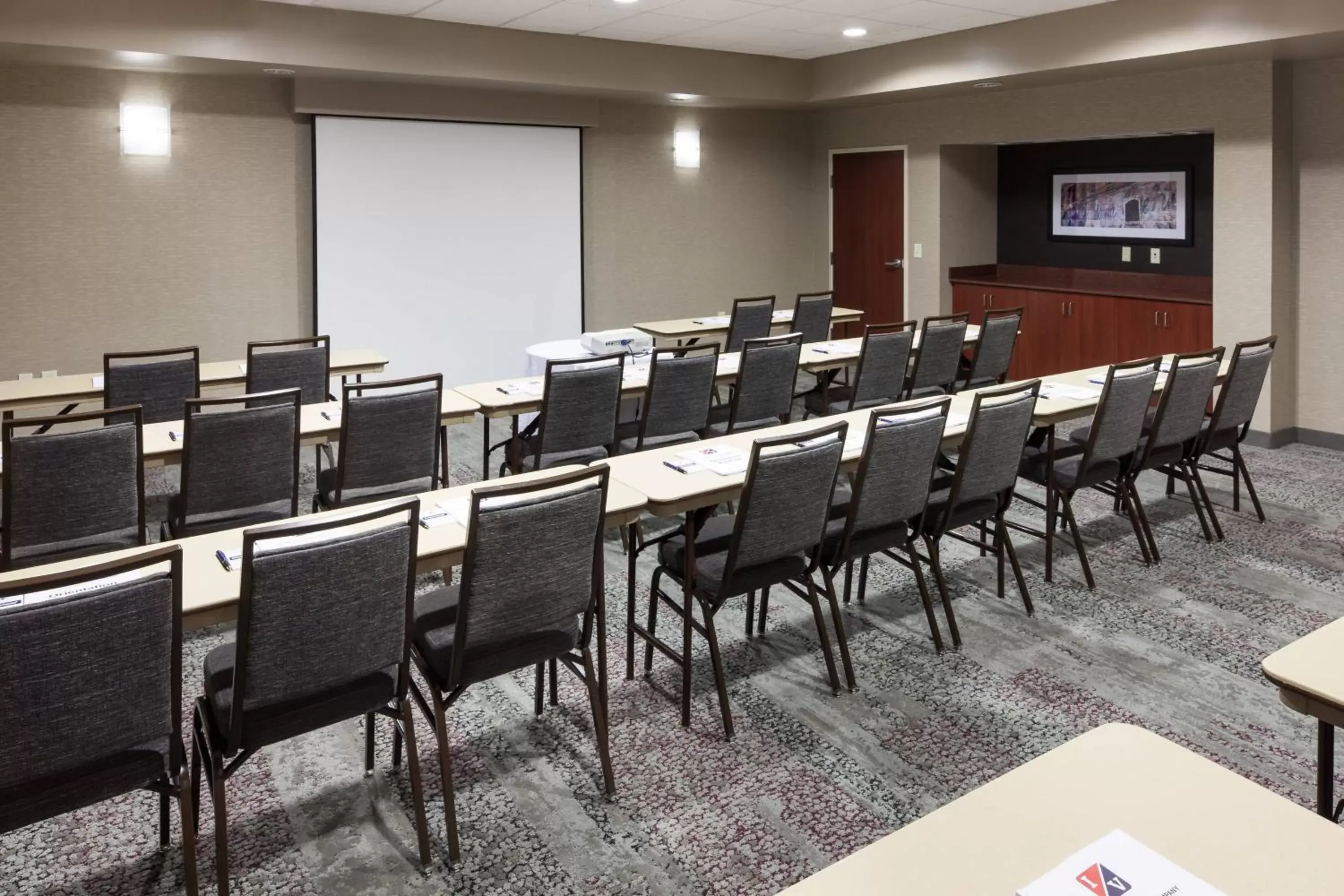 Meeting/conference room in Courtyard by Marriott Birmingham Trussville