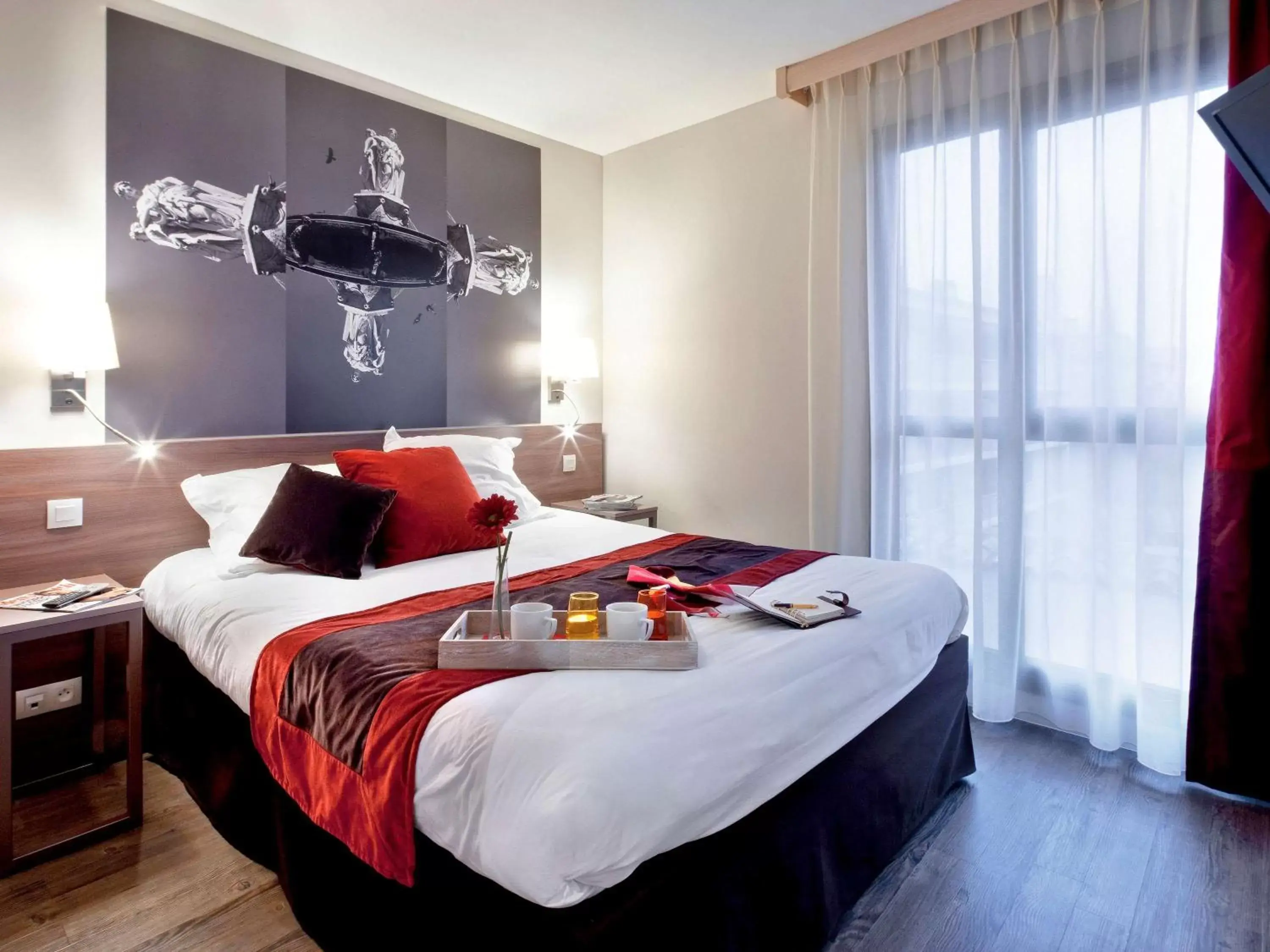 Photo of the whole room, Bed in Aparthotel Adagio Aix-en-Provence Centre