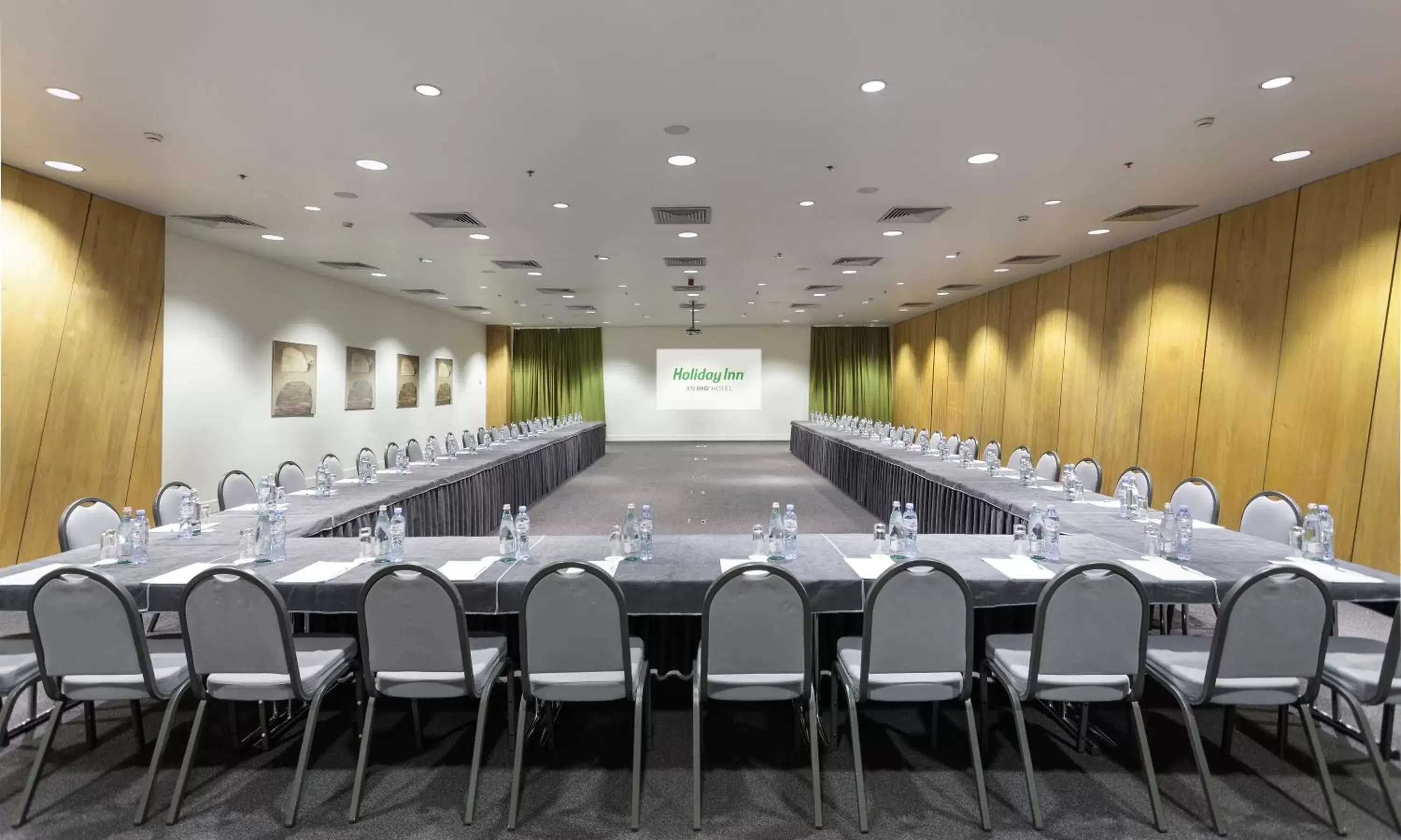 Meeting/conference room in Holiday Inn - Tbilisi, an IHG Hotel