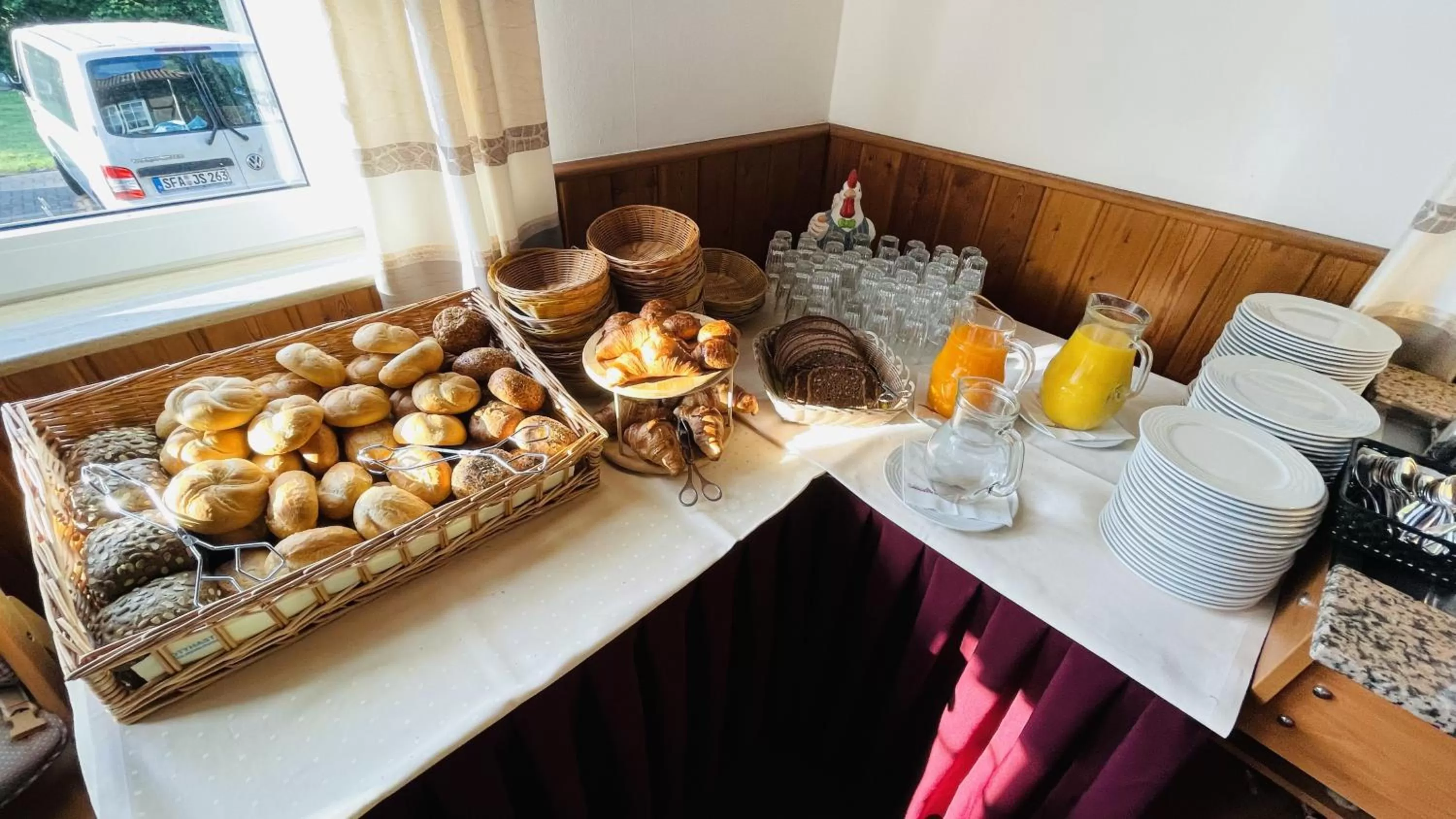 Buffet breakfast in Hotel Schnehagen