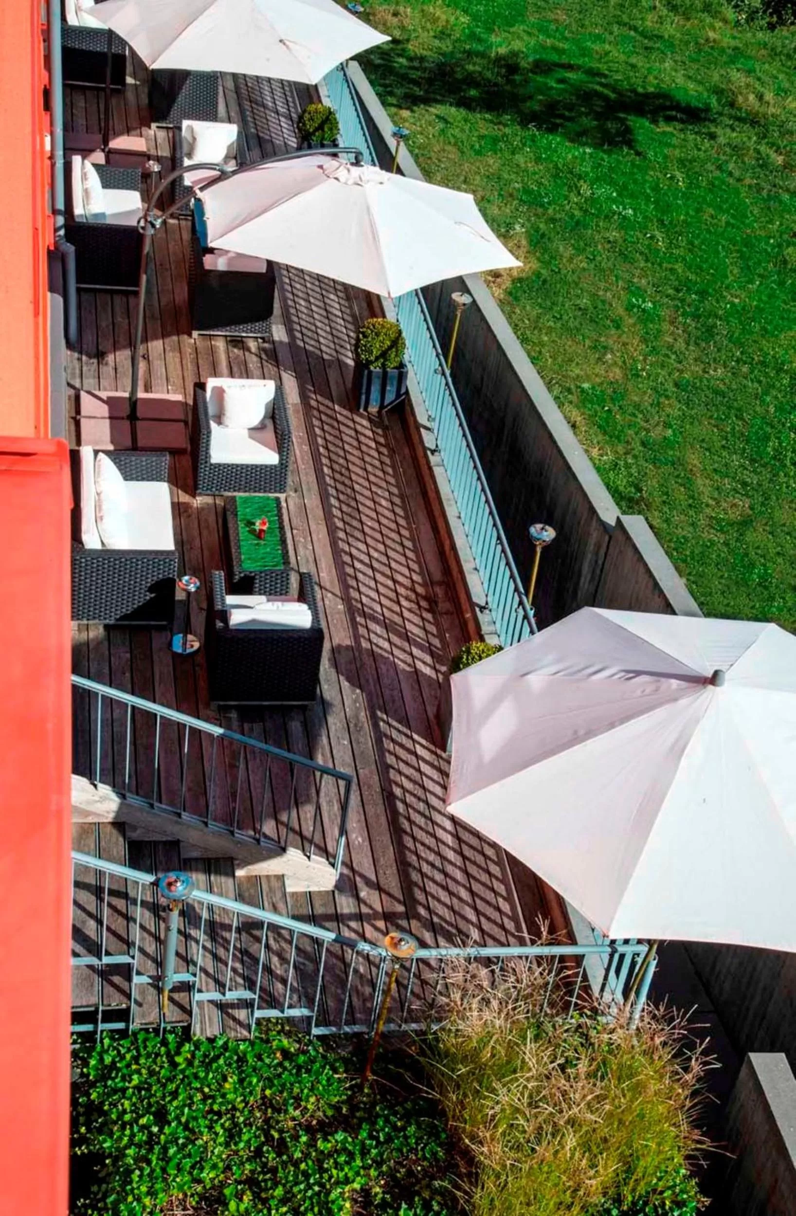 Property building in Hotel Simon's Plaza